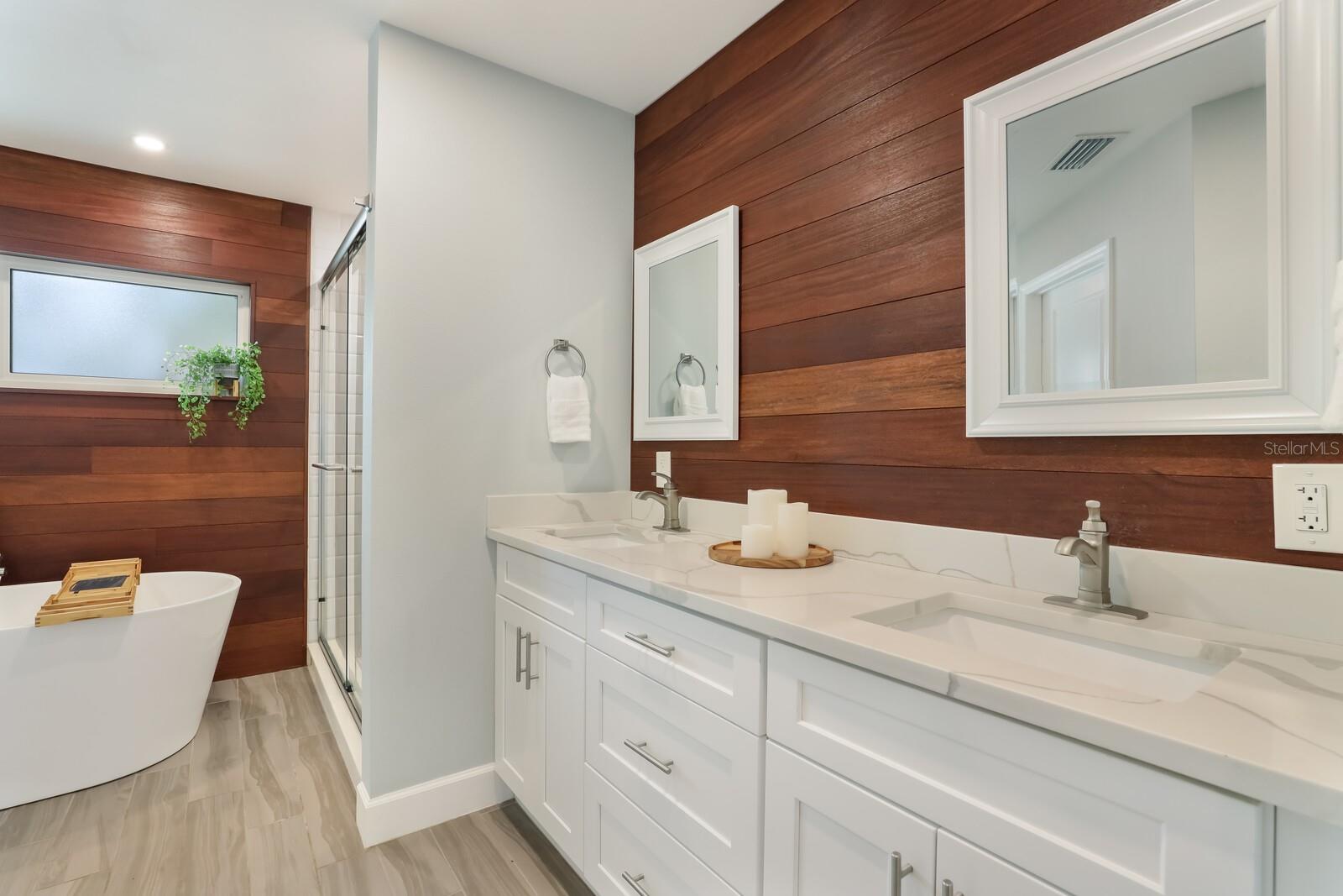 5720 Isanda Pl, Sarasota, FL 34231 — photo 22 of 36