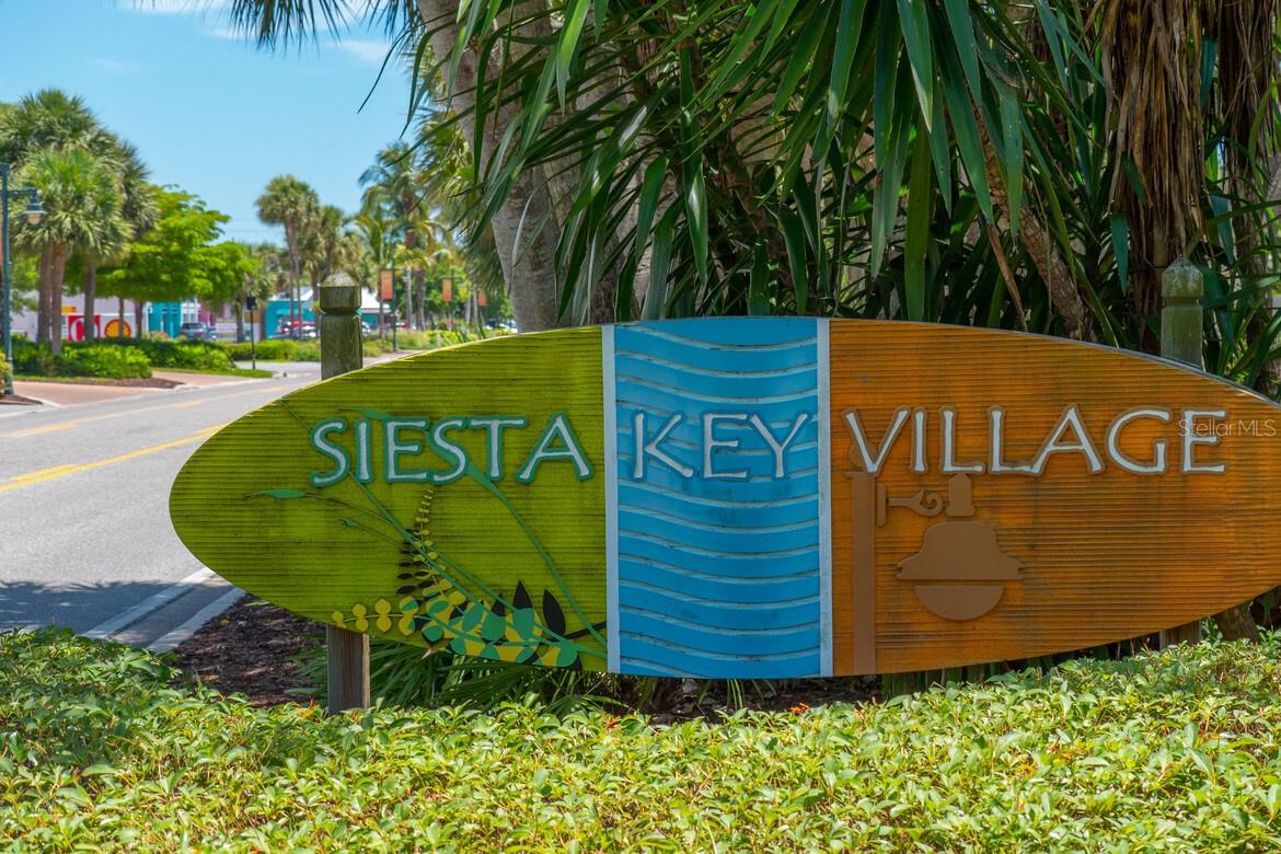 5720 Isanda Pl, Sarasota, FL 34231 — photo 33 of 36
