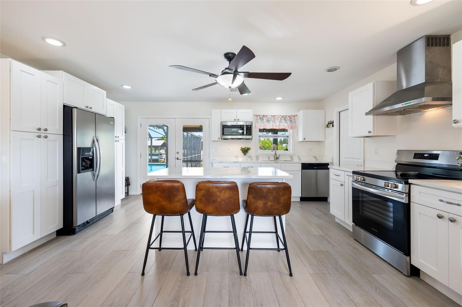 3601 Wisteria Pl, Punta Gorda, FL 33950 — photo 5 of 44