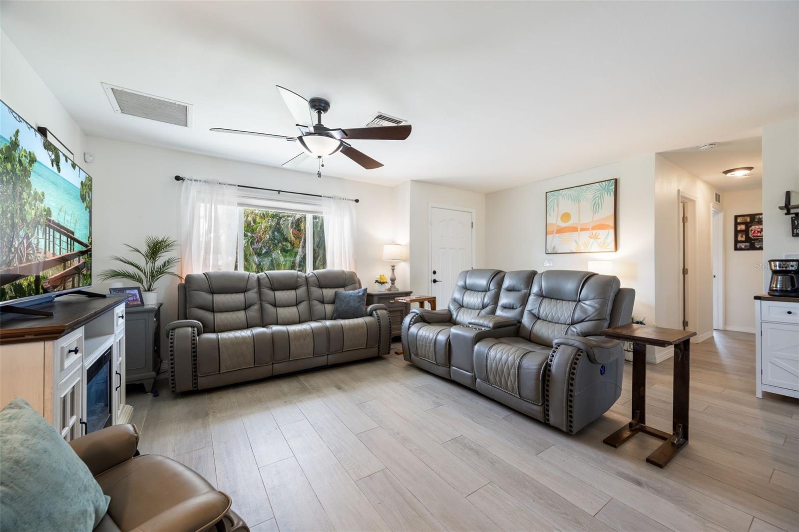 3601 Wisteria Pl, Punta Gorda, FL 33950 — photo 9 of 44