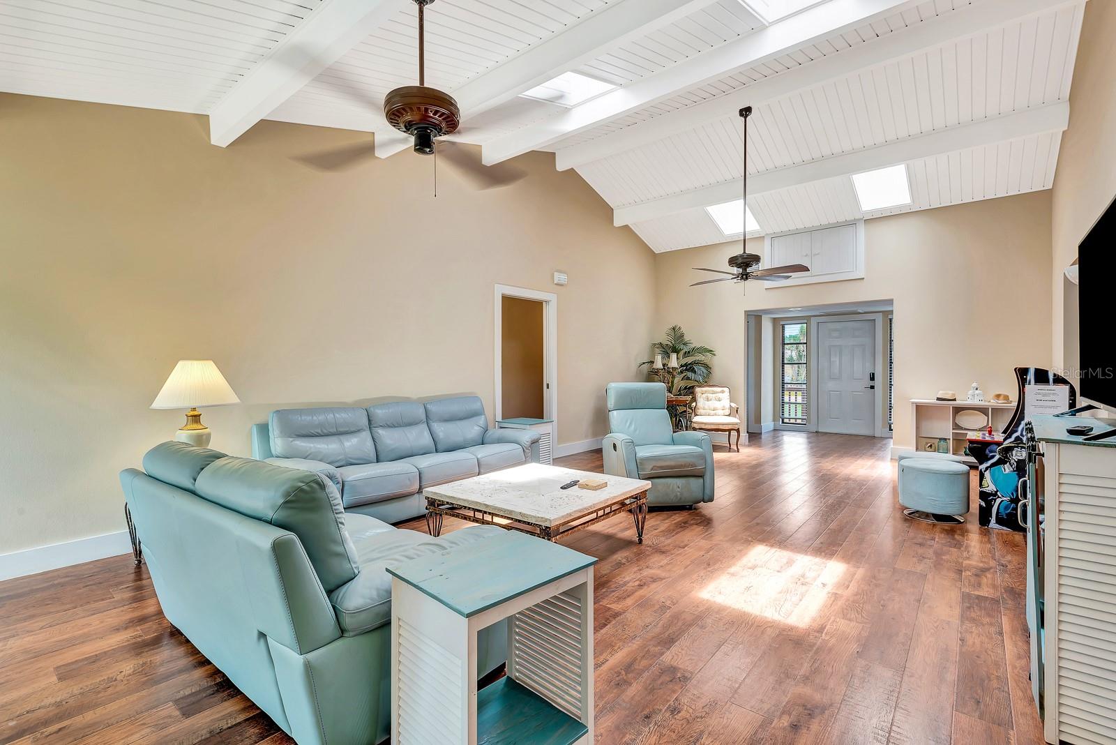 2315 Riverwood Pines Dr, Sarasota, FL 34231 — photo 9 of 53