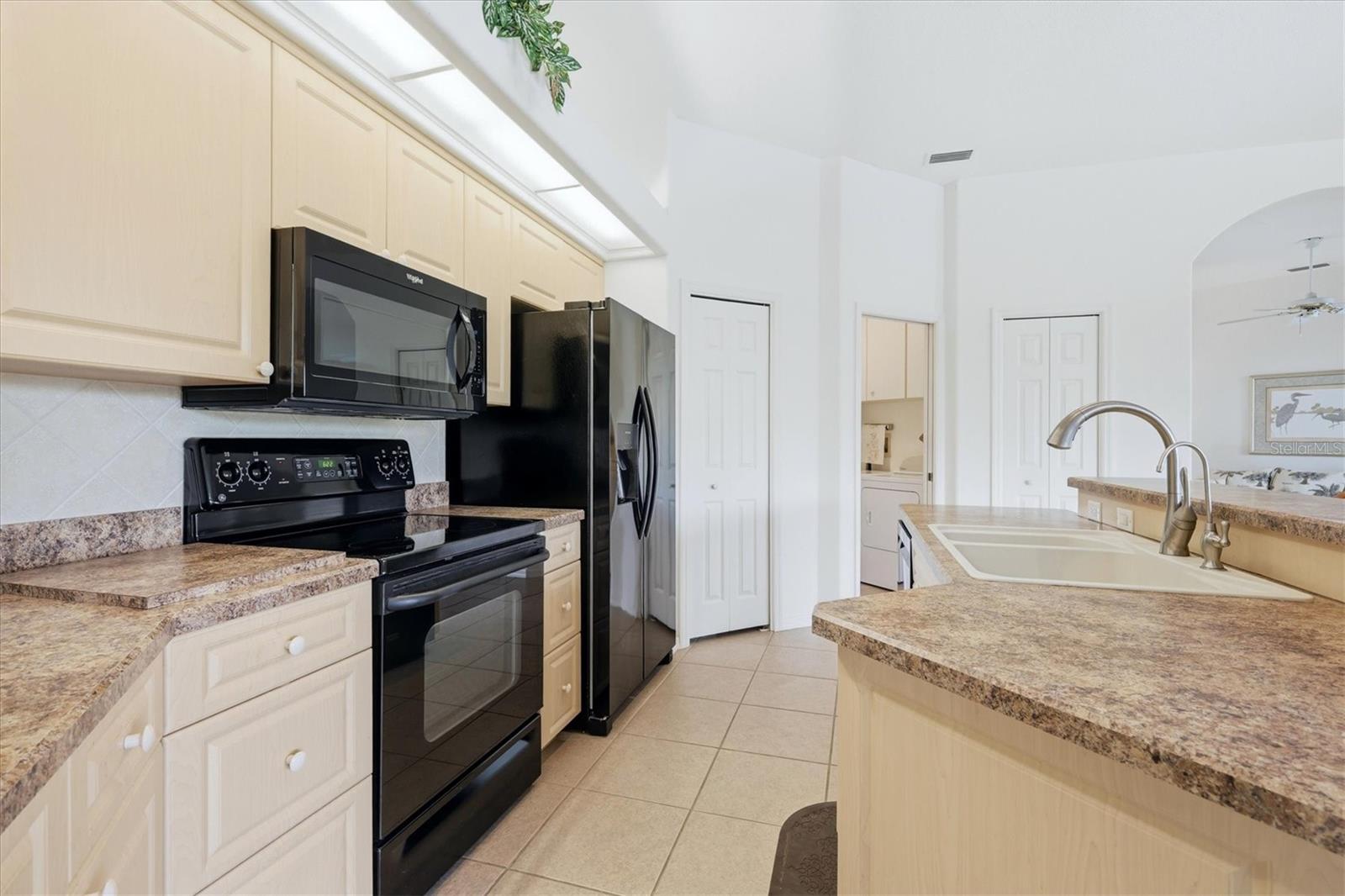 3175 Village Ln, Port Charlotte, FL 33953 — photo 14 of 61
