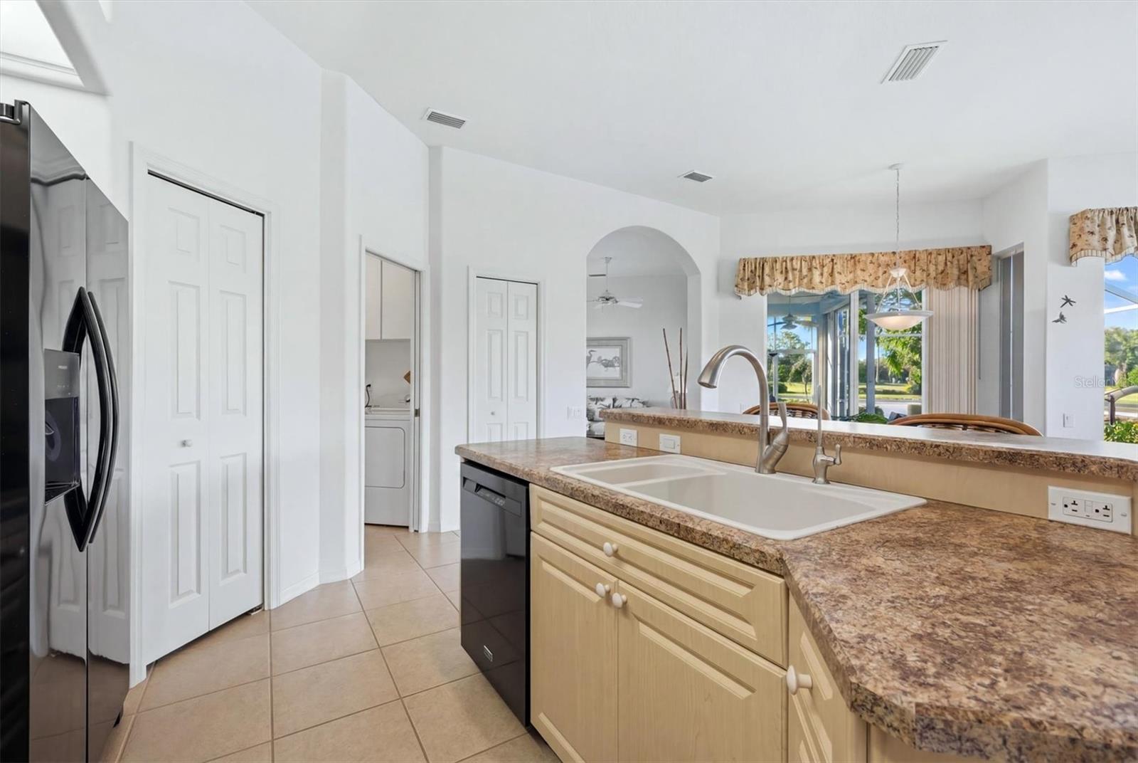 3175 Village Ln, Port Charlotte, FL 33953 — photo 15 of 61