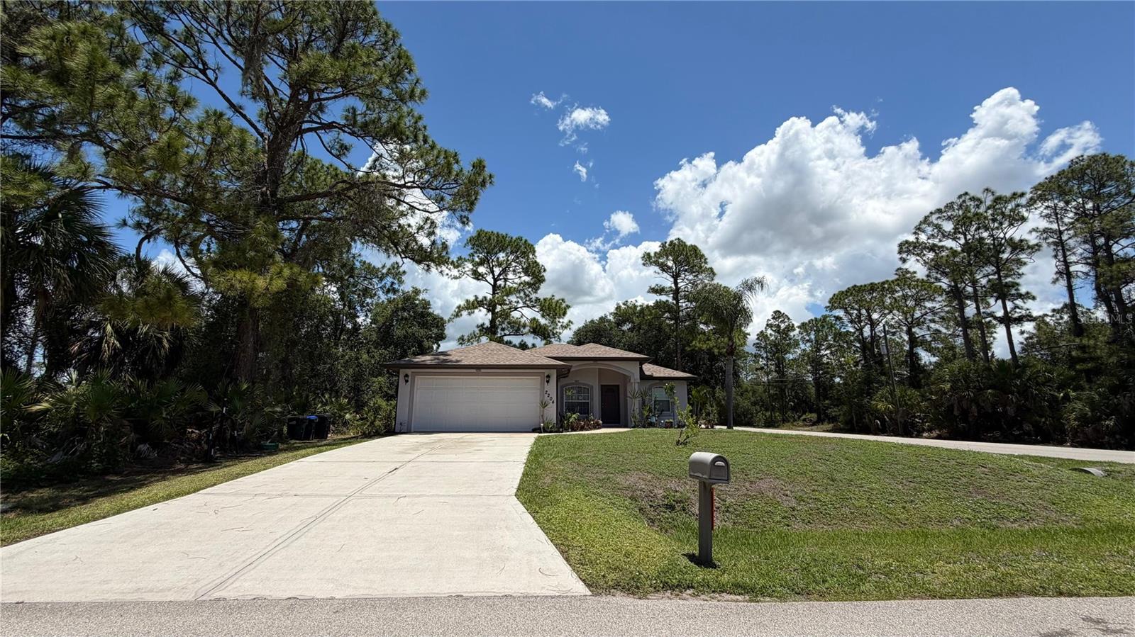 2204 Sparkle Ln, North Port, FL 34286 — photo 11 of 60