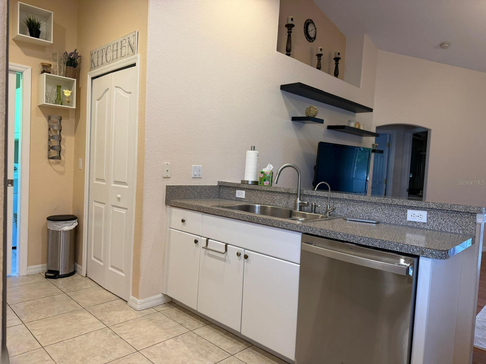 2204 Sparkle Ln, North Port, FL 34286 — photo 20 of 60
