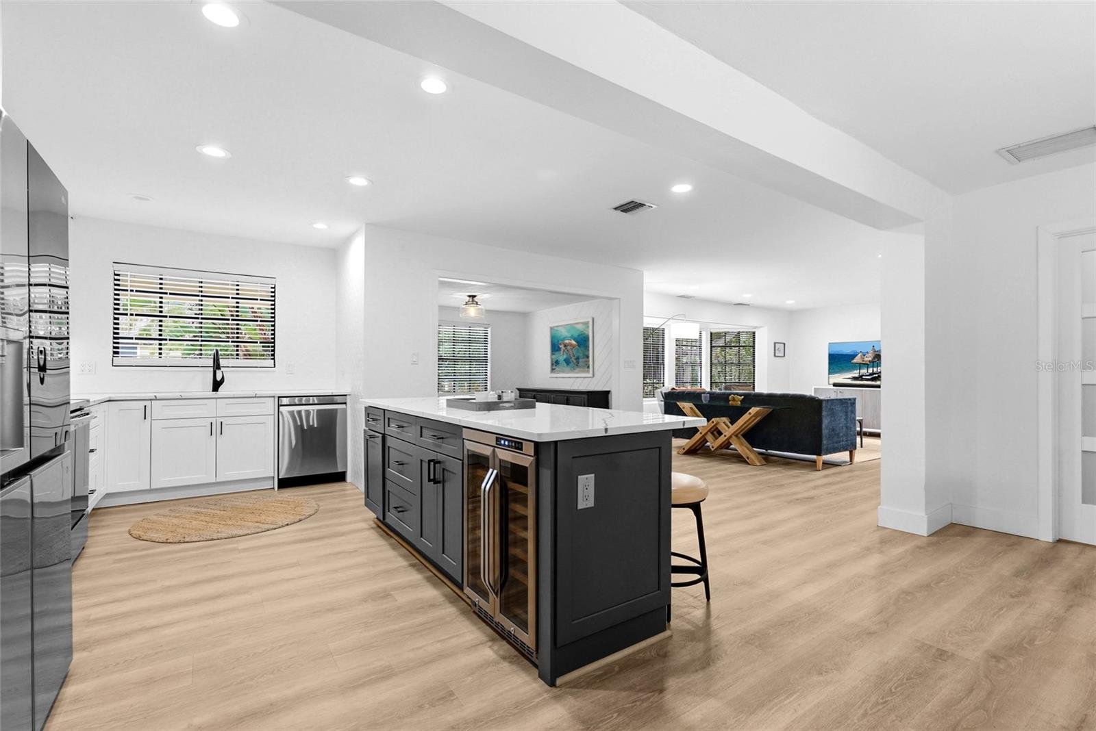 2480 Alameda Ave, Sarasota, FL 34234 — photo 19 of 68