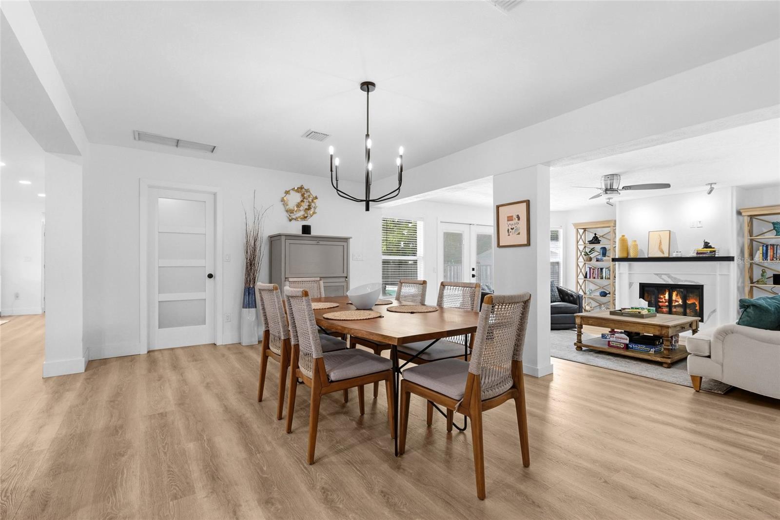 2480 Alameda Ave, Sarasota, FL 34234 — photo 21 of 68