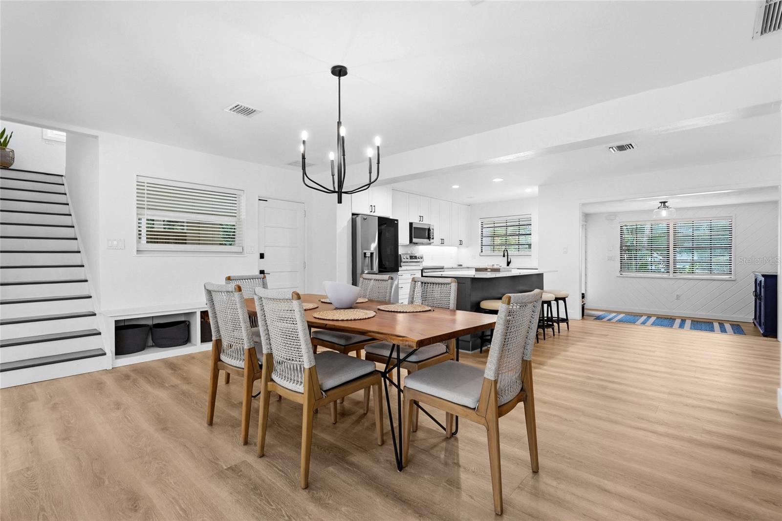 2480 Alameda Ave, Sarasota, FL 34234 — photo 22 of 68