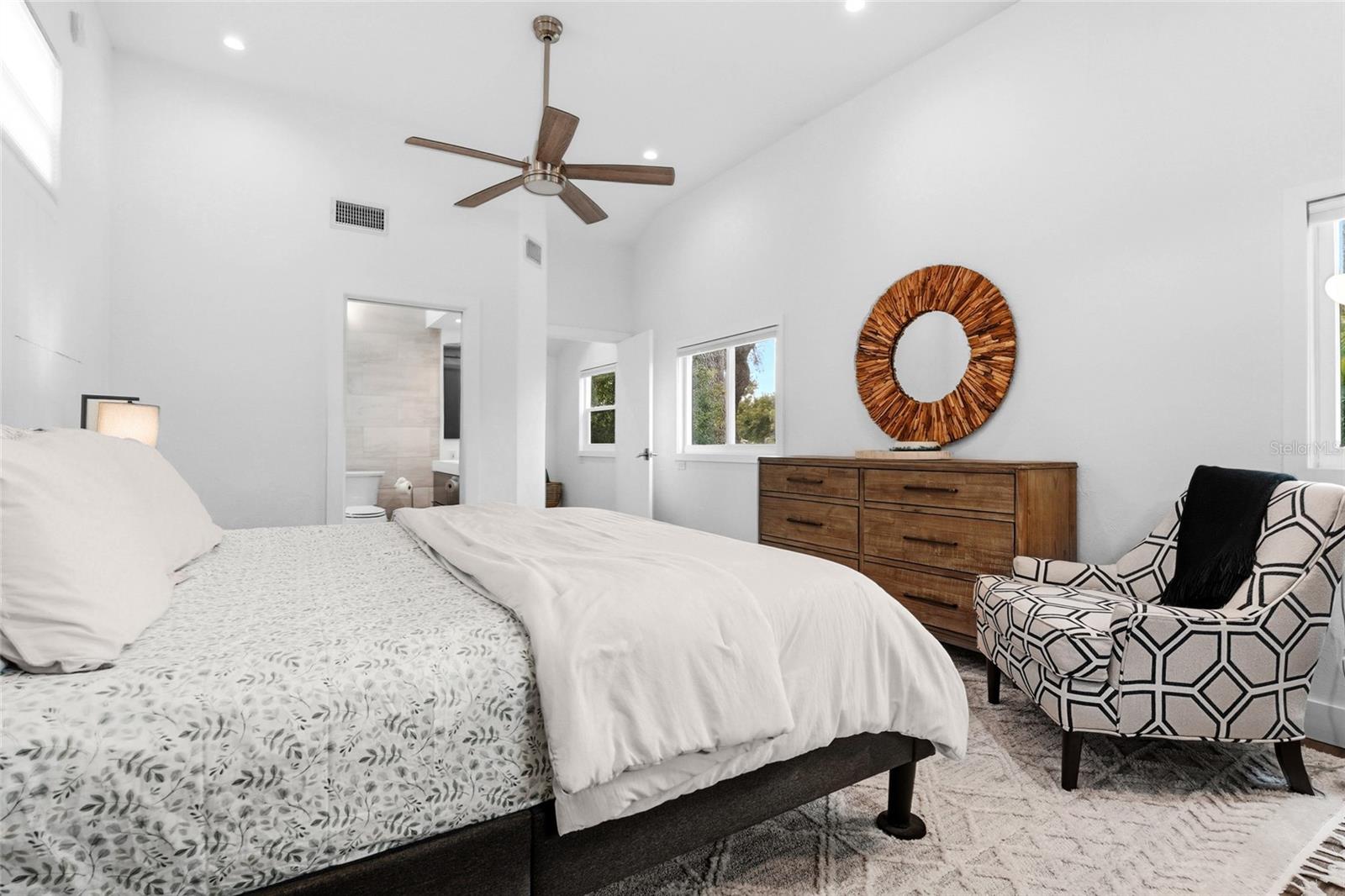 2480 Alameda Ave, Sarasota, FL 34234 — photo 28 of 68