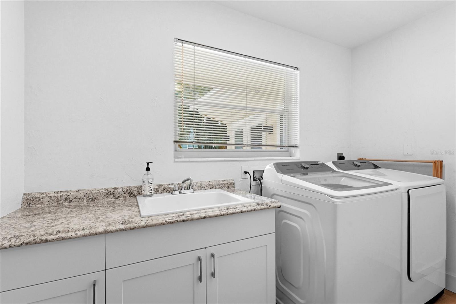 2480 Alameda Ave, Sarasota, FL 34234 — photo 42 of 68