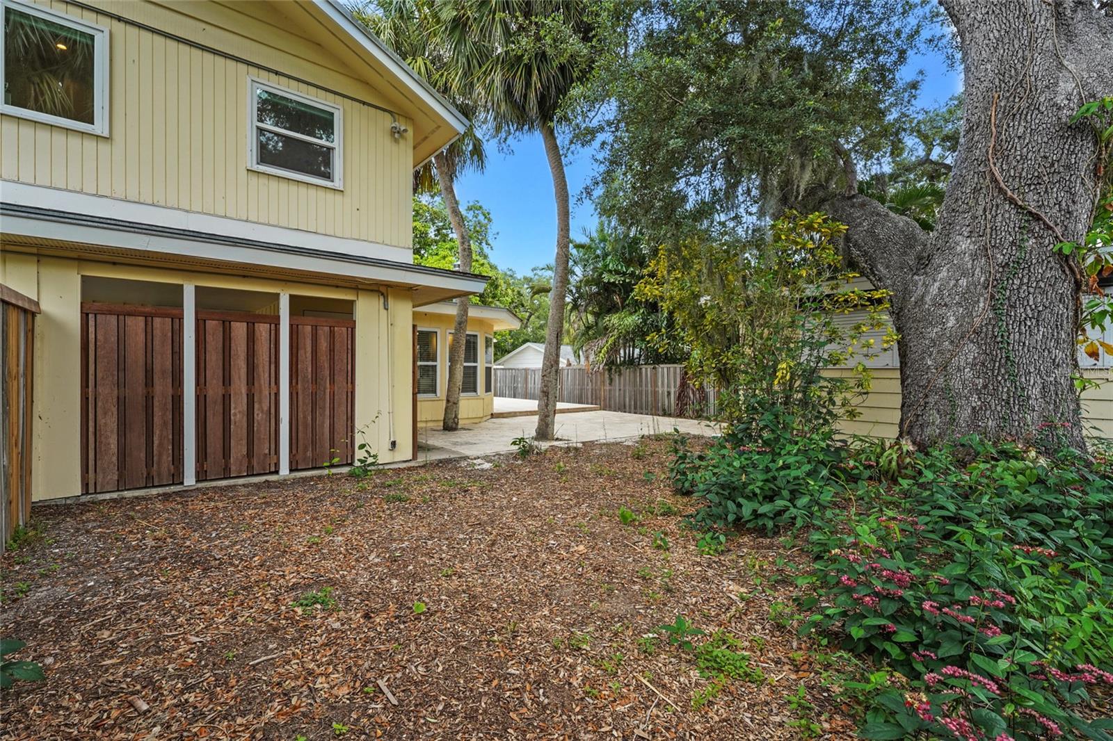 2480 Alameda Ave, Sarasota, FL 34234 — photo 51 of 68