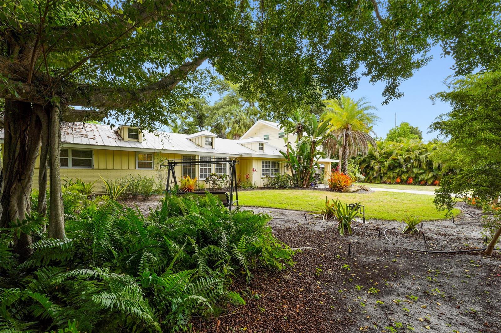 2480 Alameda Ave, Sarasota, FL 34234 — photo 54 of 68