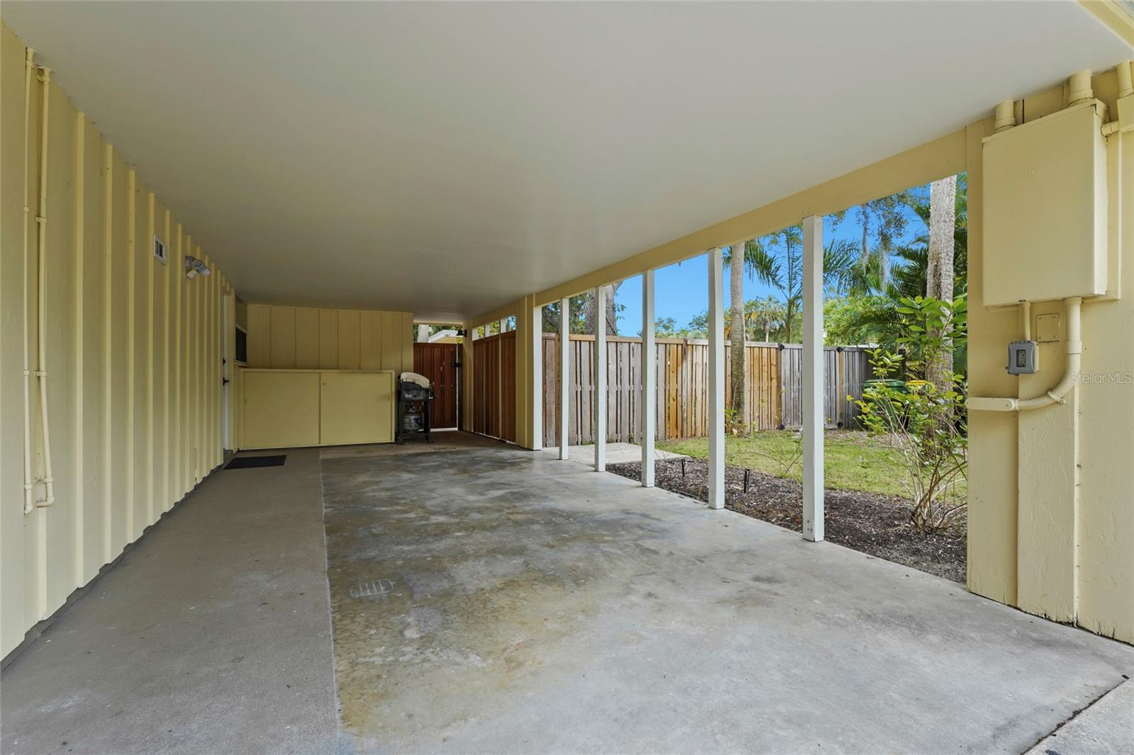 2480 Alameda Ave, Sarasota, FL 34234 — photo 57 of 68
