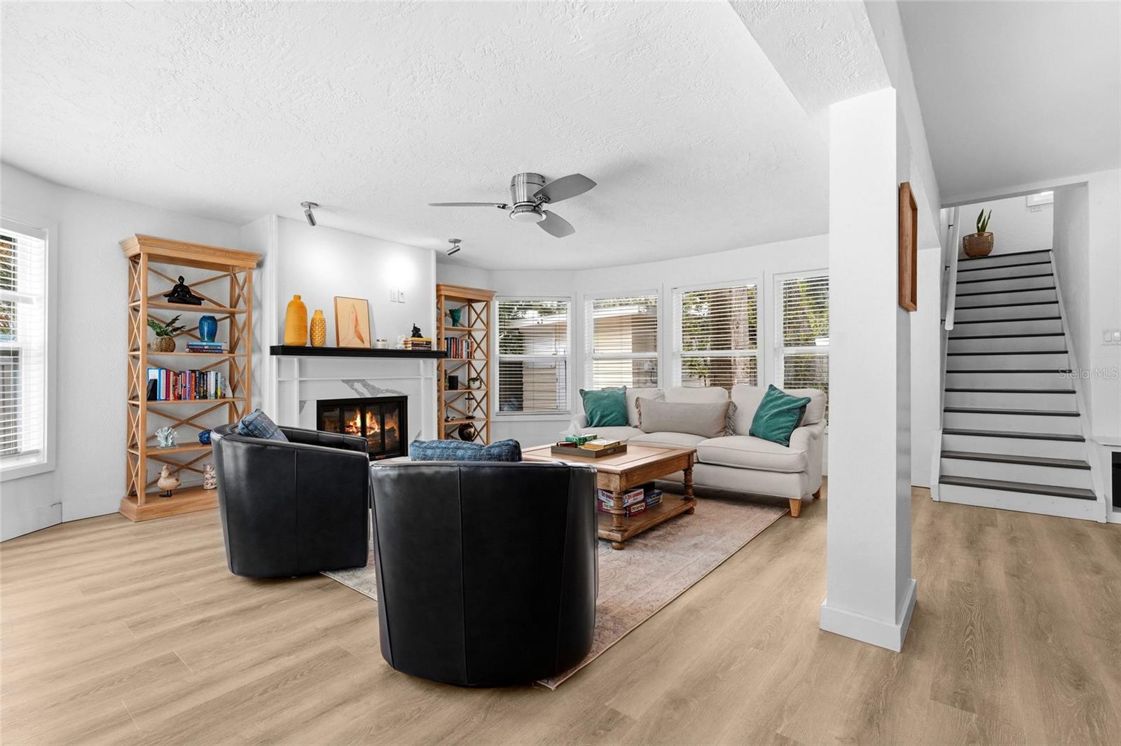 2480 Alameda Ave, Sarasota, FL 34234 — photo 7 of 68
