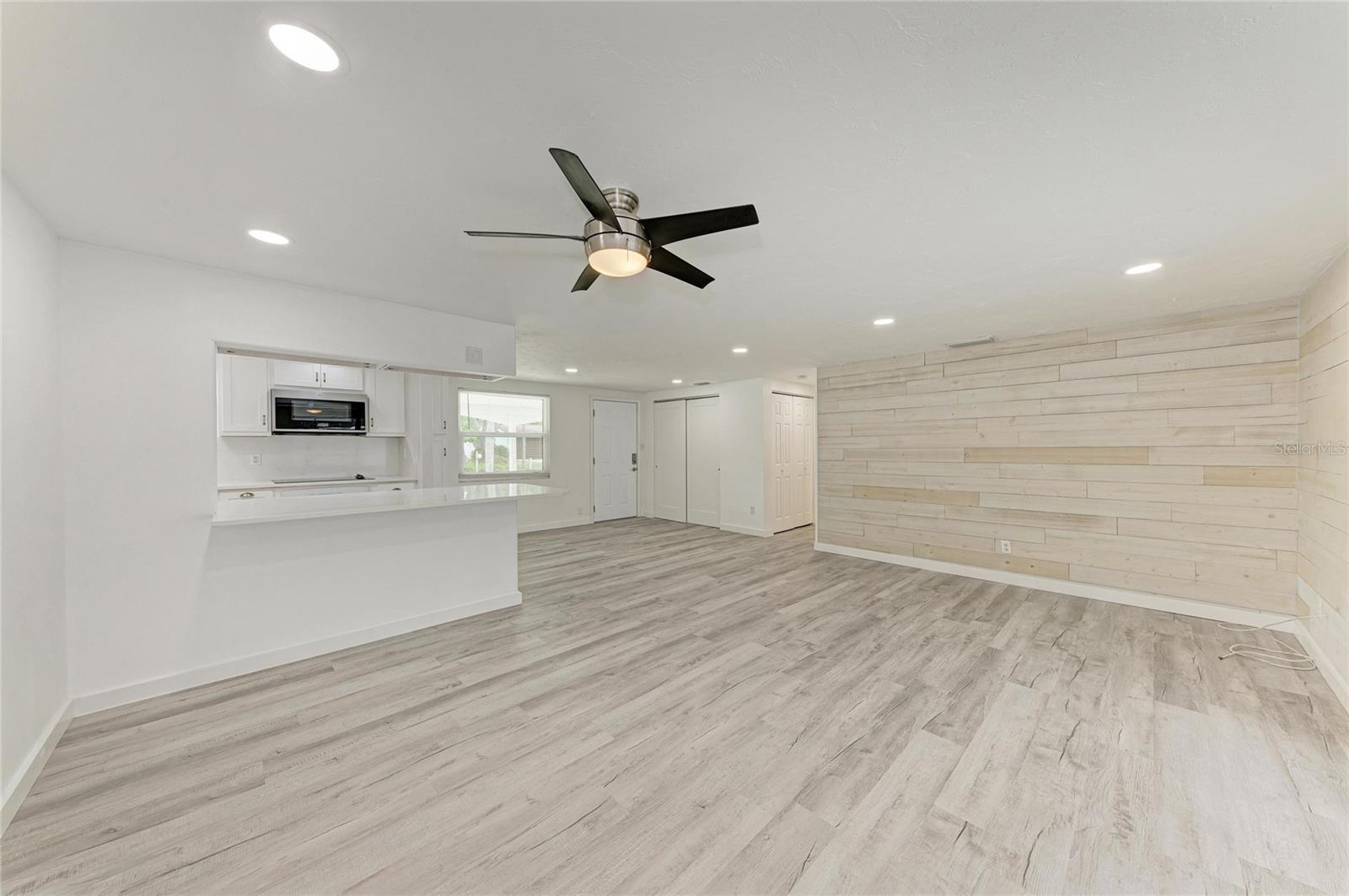 2714 Datura St, Sarasota, FL 34239 — photo 11 of 67