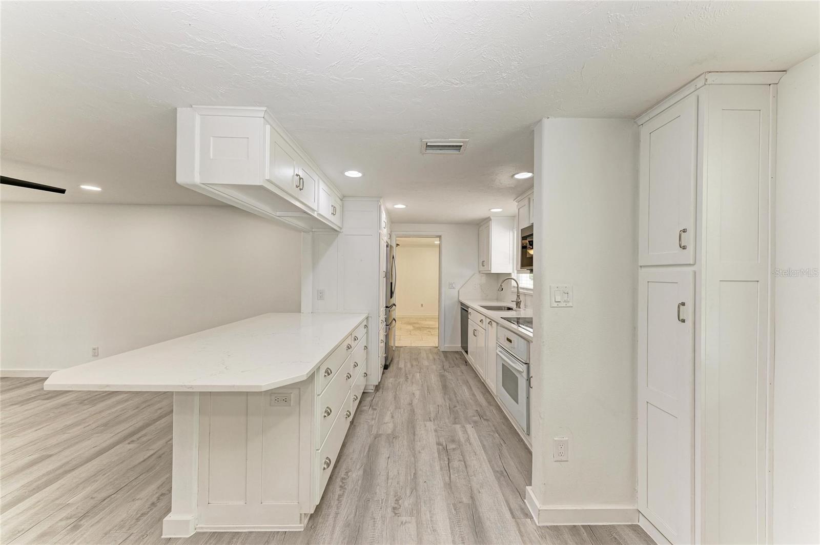 2714 Datura St, Sarasota, FL 34239 — photo 15 of 67