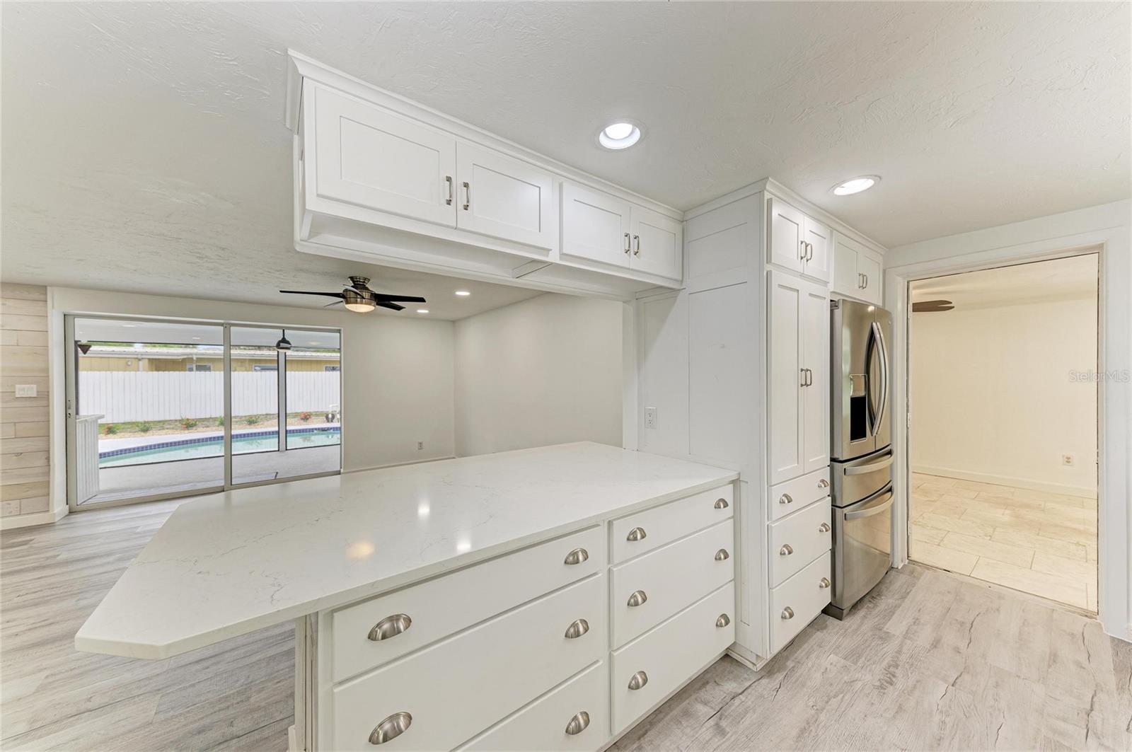 2714 Datura St, Sarasota, FL 34239 — photo 16 of 67