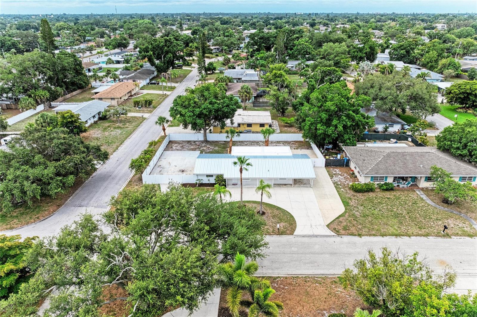 2714 Datura St, Sarasota, FL 34239 — photo 58 of 67