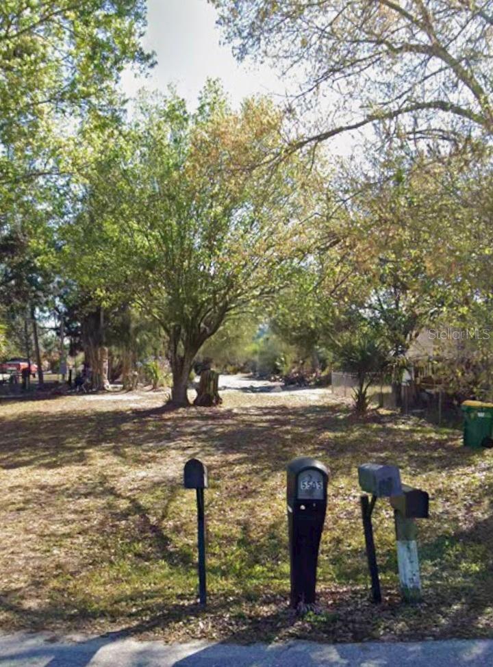 5498 Wilson Dr