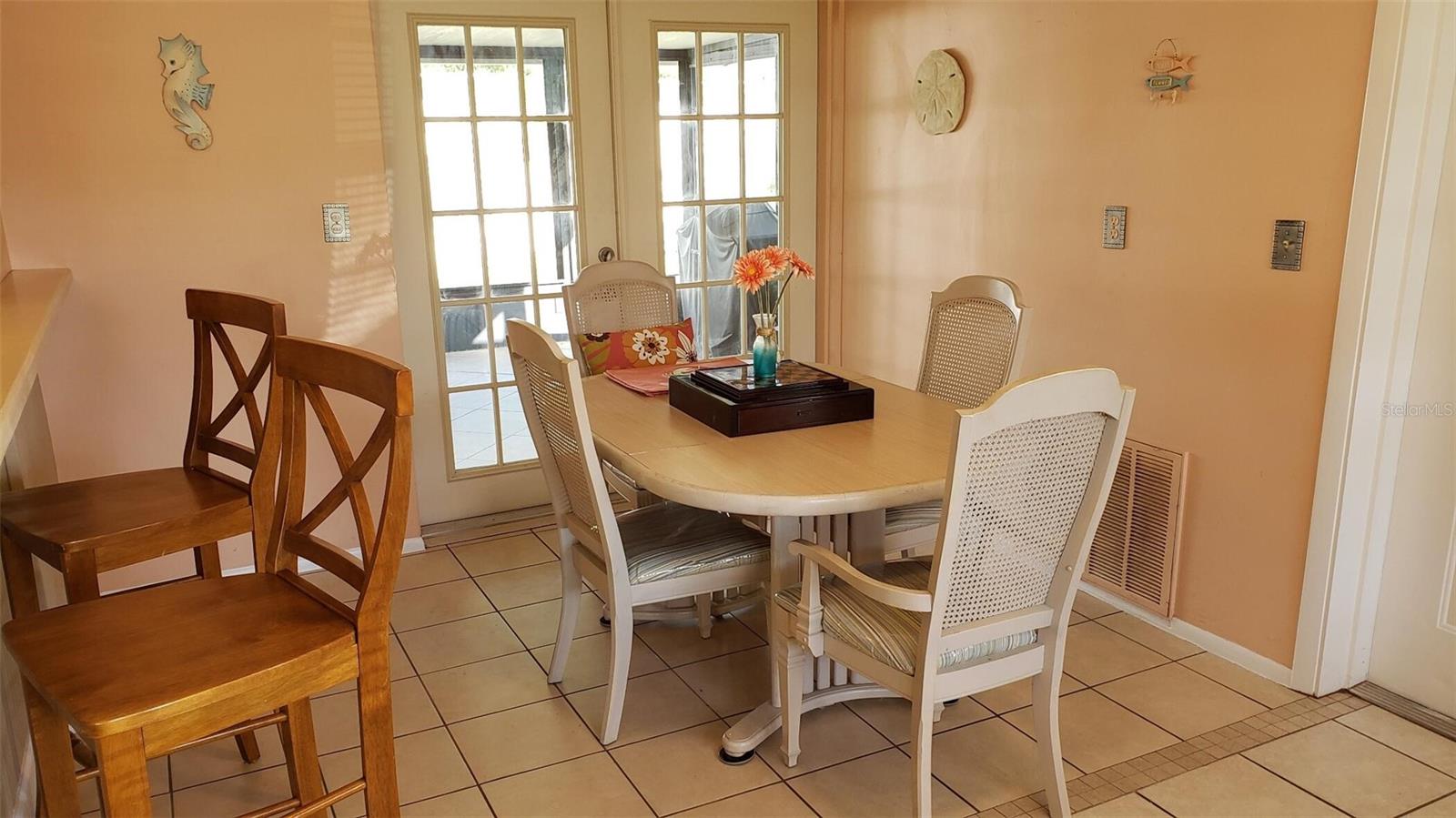 375 Terrapin, Venice, FL 34293 — photo 2 of 24