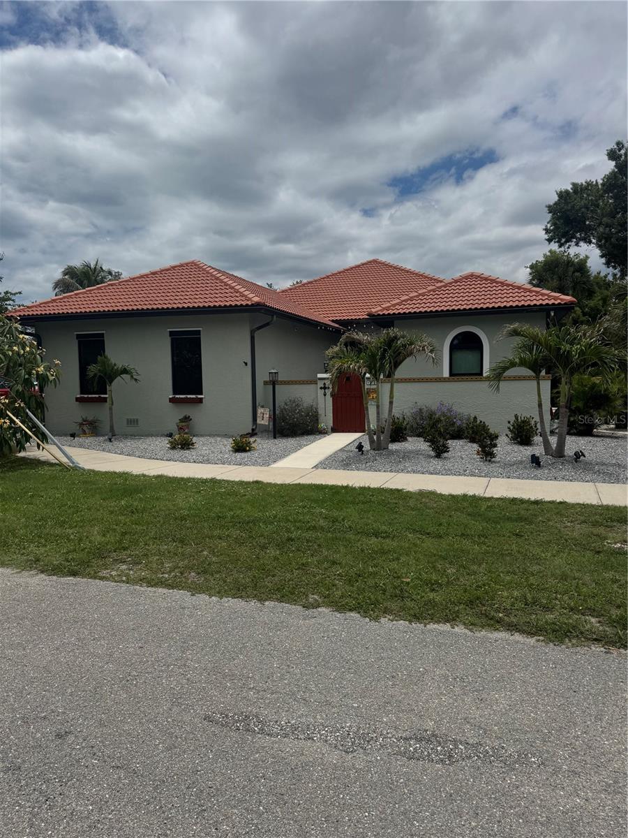 408 Tortuga Dr
