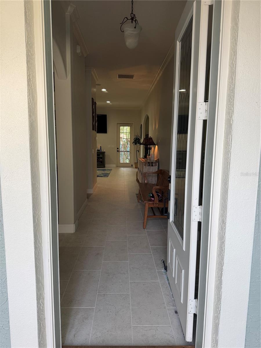 408 Tortuga Dr, Nokomis, FL 34275 — photo 4 of 11