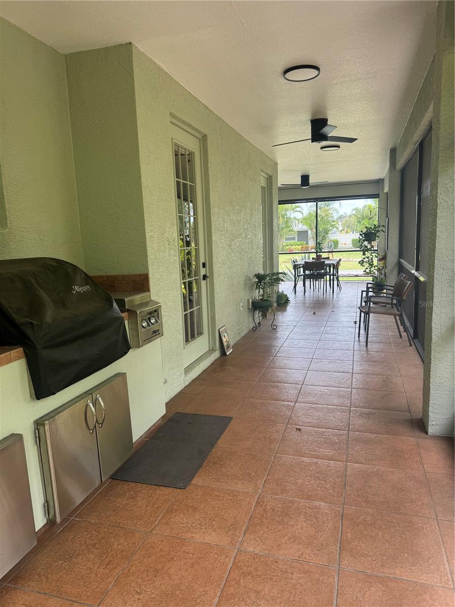 408 Tortuga Dr, Nokomis, FL 34275 — photo 7 of 11
