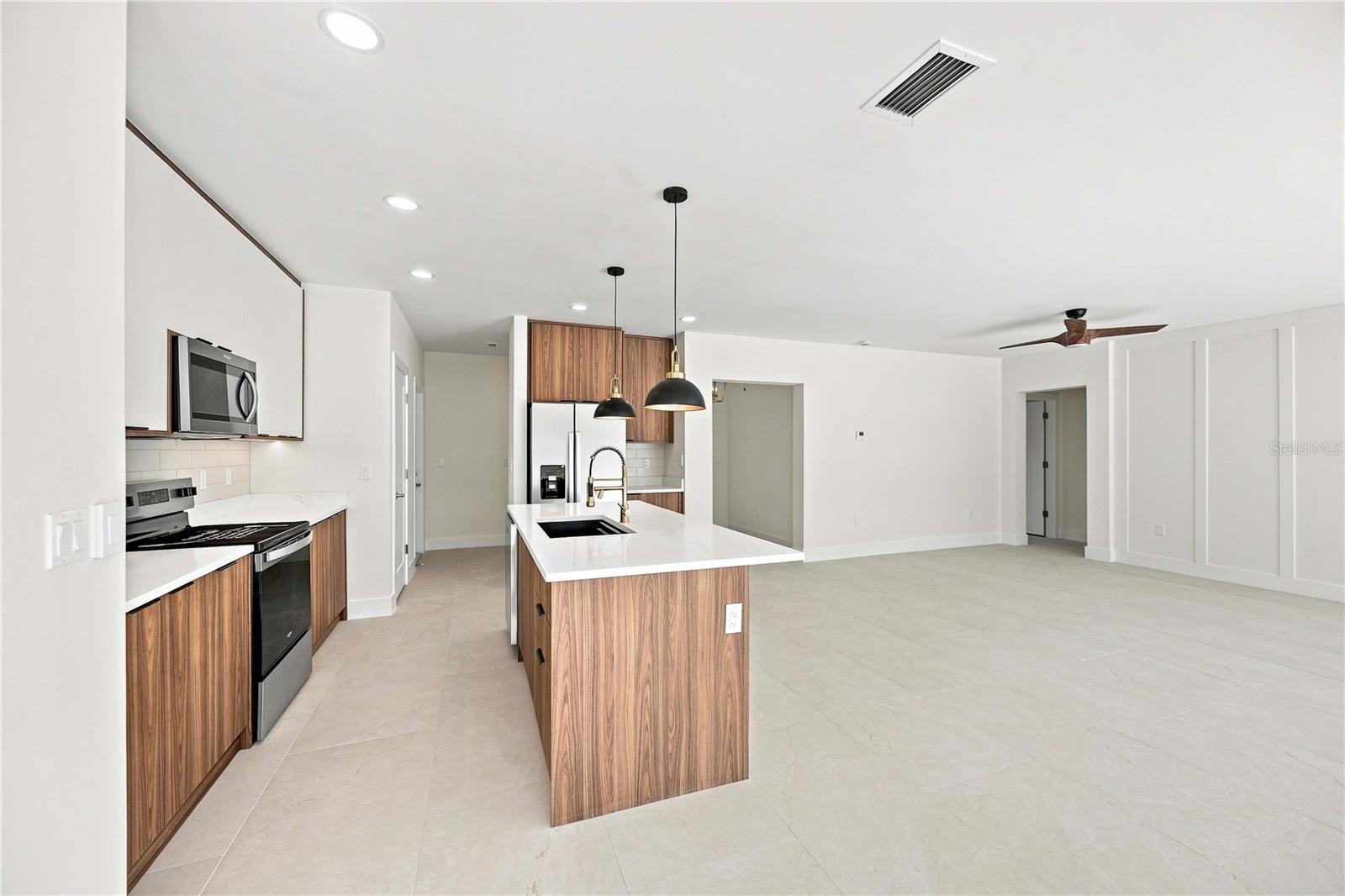 5820 Oxalis Rd, Venice, FL 34293 — photo 8 of 28