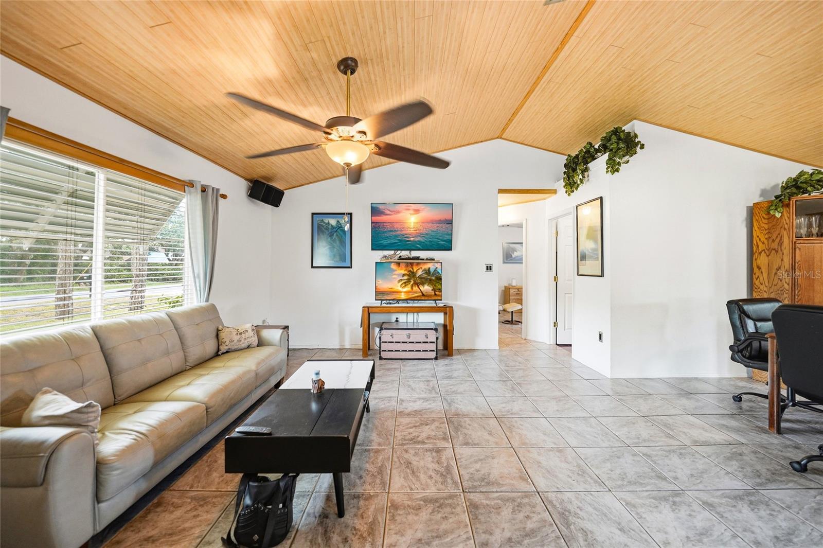 2631 Fiesta Dr, Venice, FL 34293 — photo 3 of 61