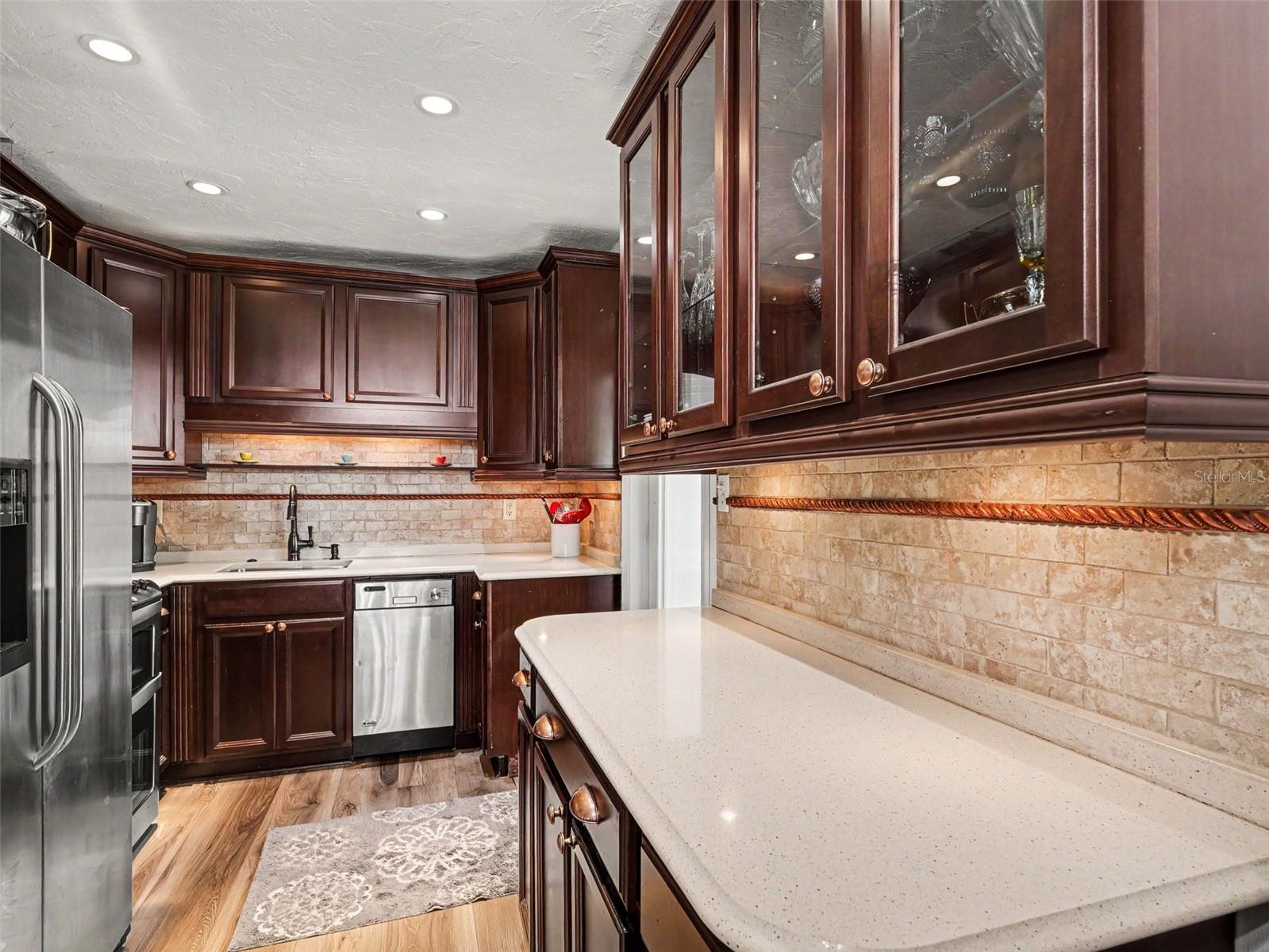2344 Temple St, Sarasota, FL 34237 — photo 4 of 19