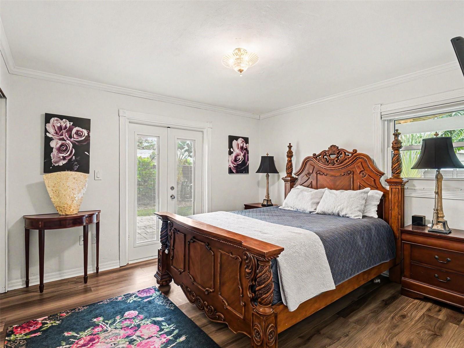 2344 Temple St, Sarasota, FL 34237 — photo 8 of 19