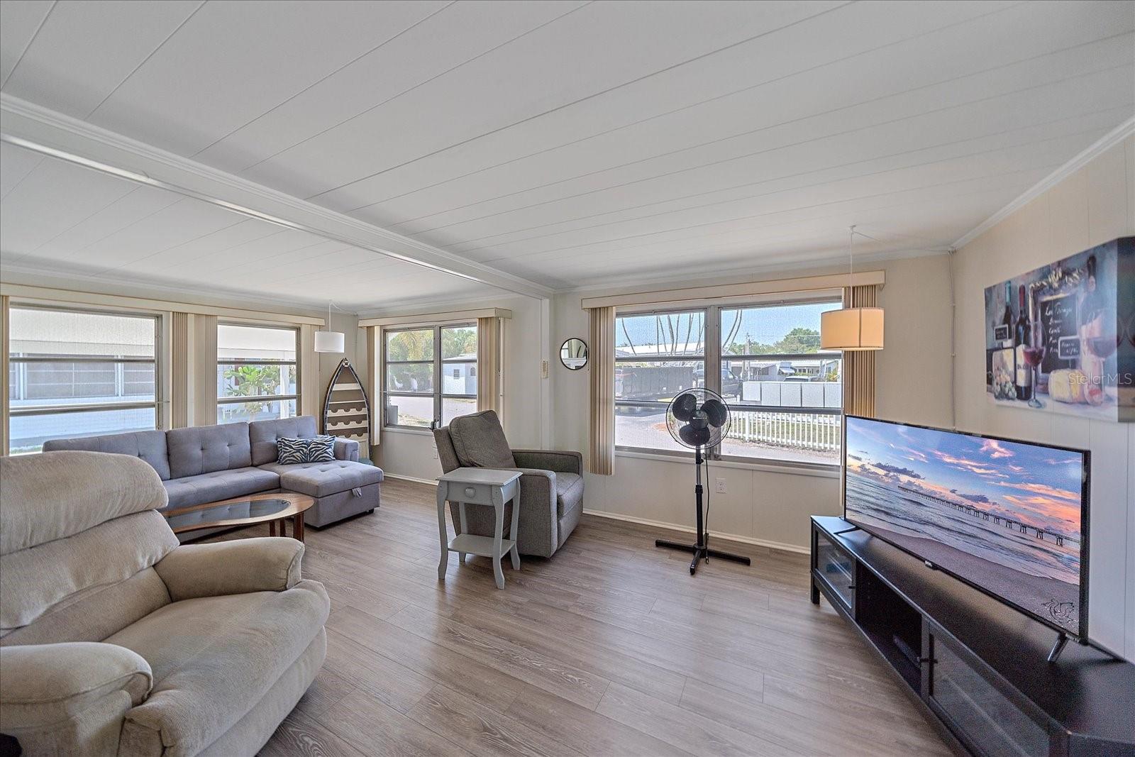 1100 University Pkwy #58, Sarasota, FL 34234 — photo 15 of 47