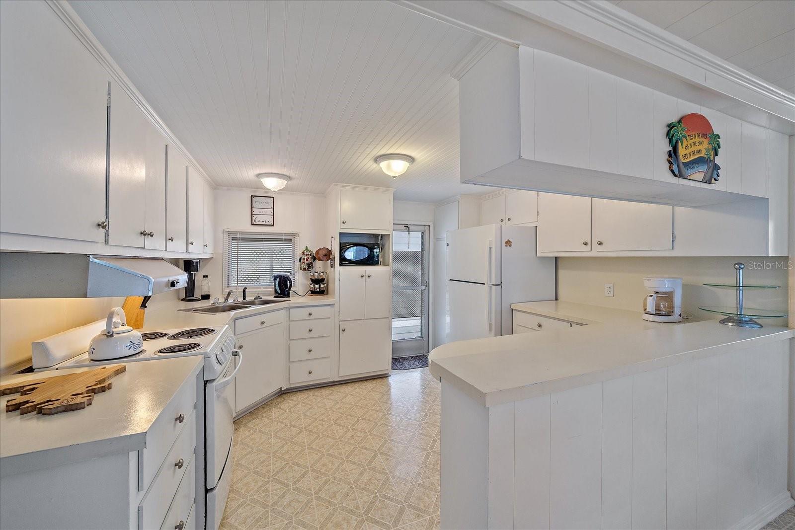 1100 University Pkwy #58, Sarasota, FL 34234 — photo 9 of 47