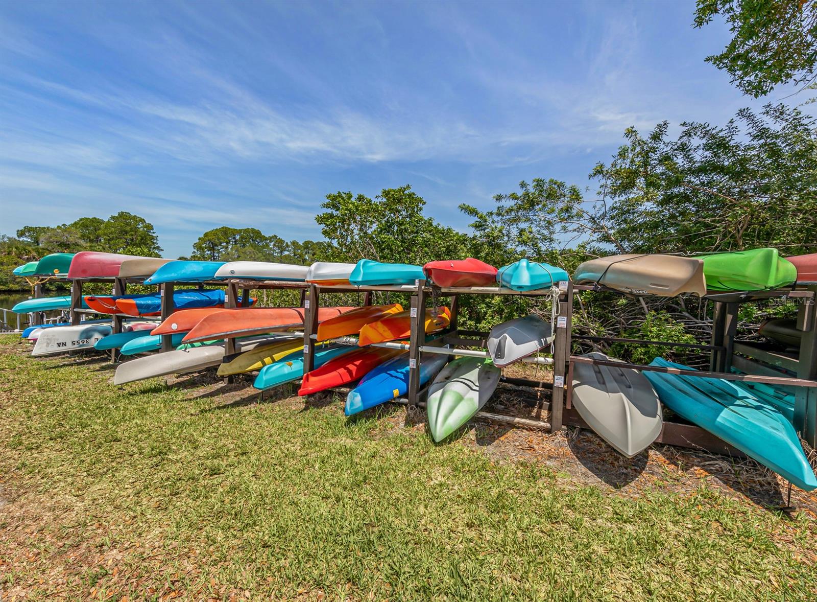 Canoe/kayak storage