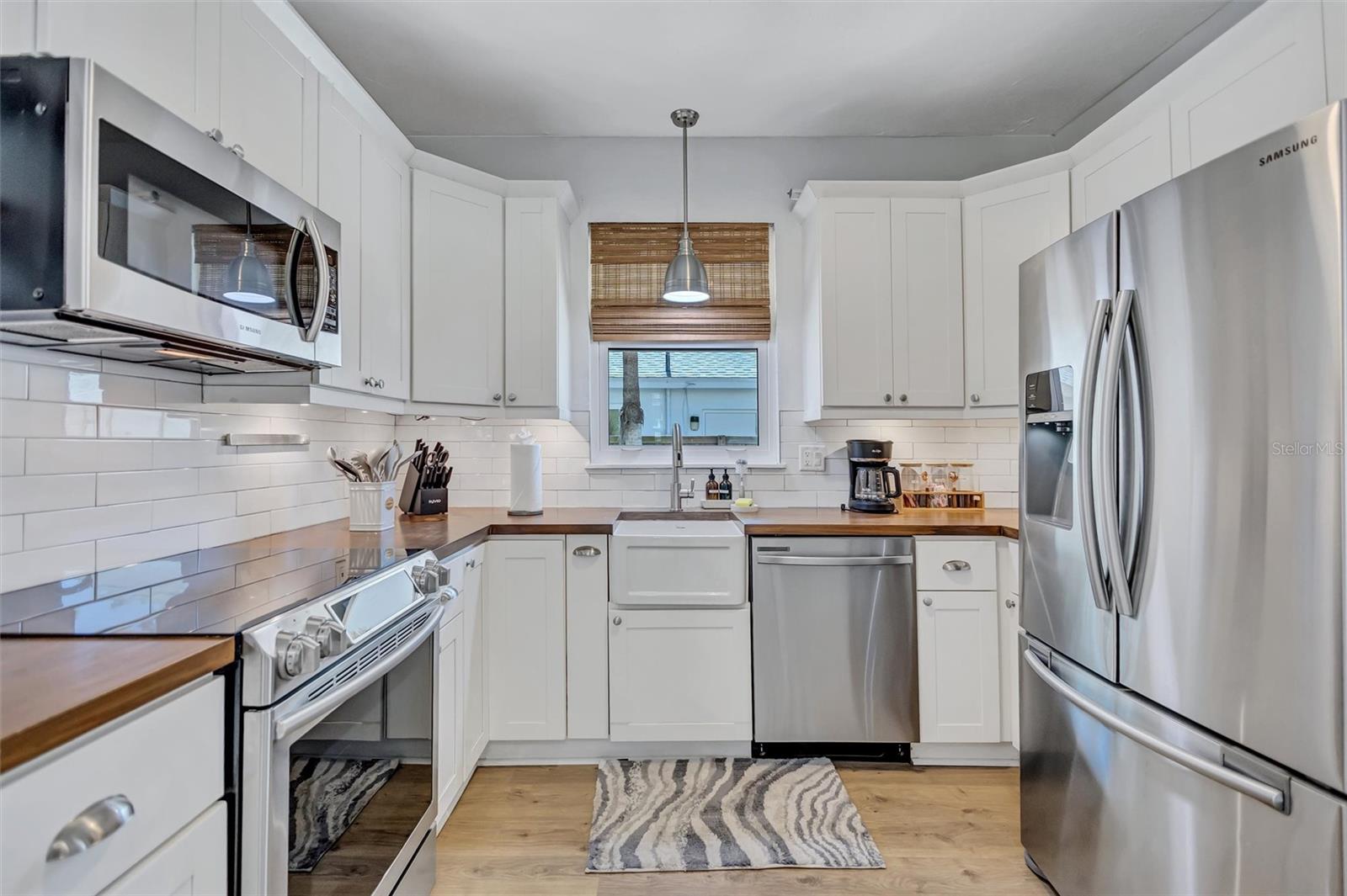 2437 Floyd St, Sarasota, FL 34239 — photo 18 of 50