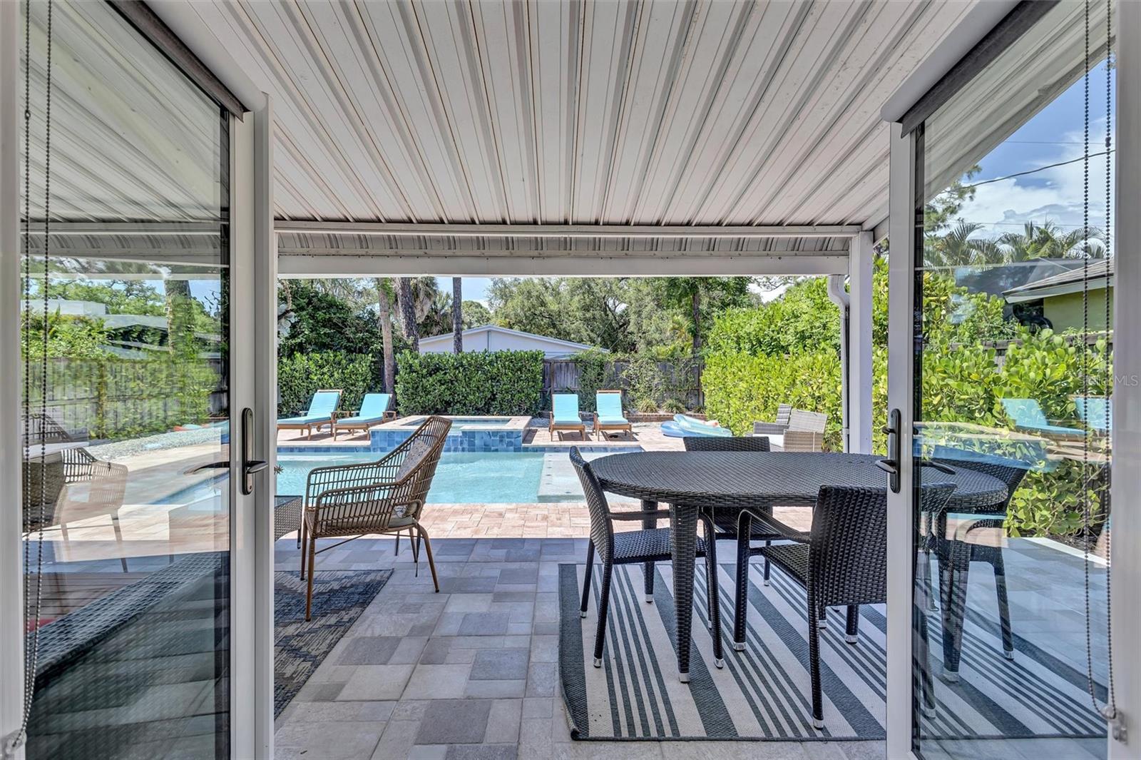 2437 Floyd St, Sarasota, FL 34239 — photo 28 of 50