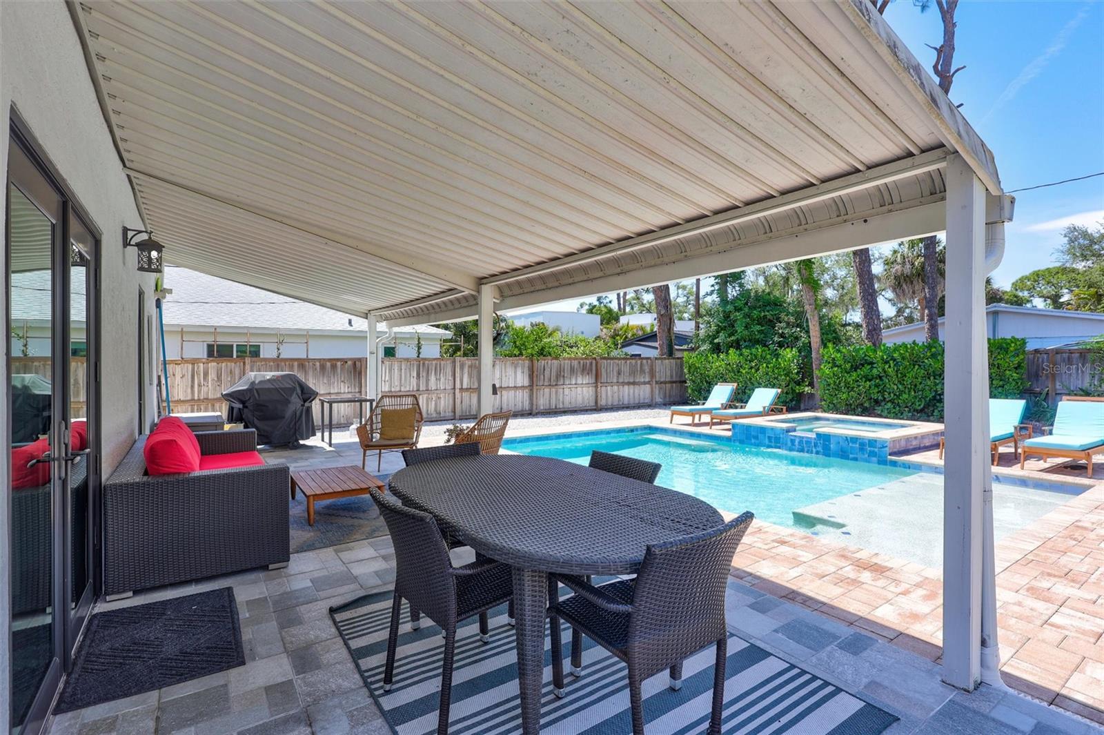 2437 Floyd St, Sarasota, FL 34239 — photo 31 of 50