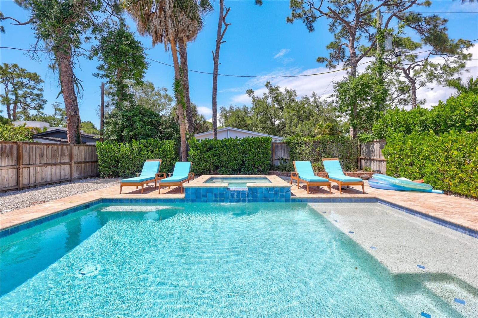 2437 Floyd St, Sarasota, FL 34239 — photo 32 of 50