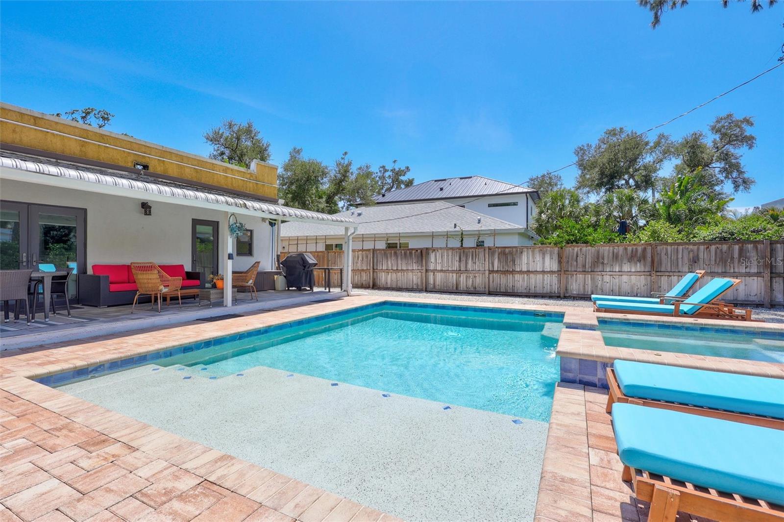 2437 Floyd St, Sarasota, FL 34239 — photo 35 of 50