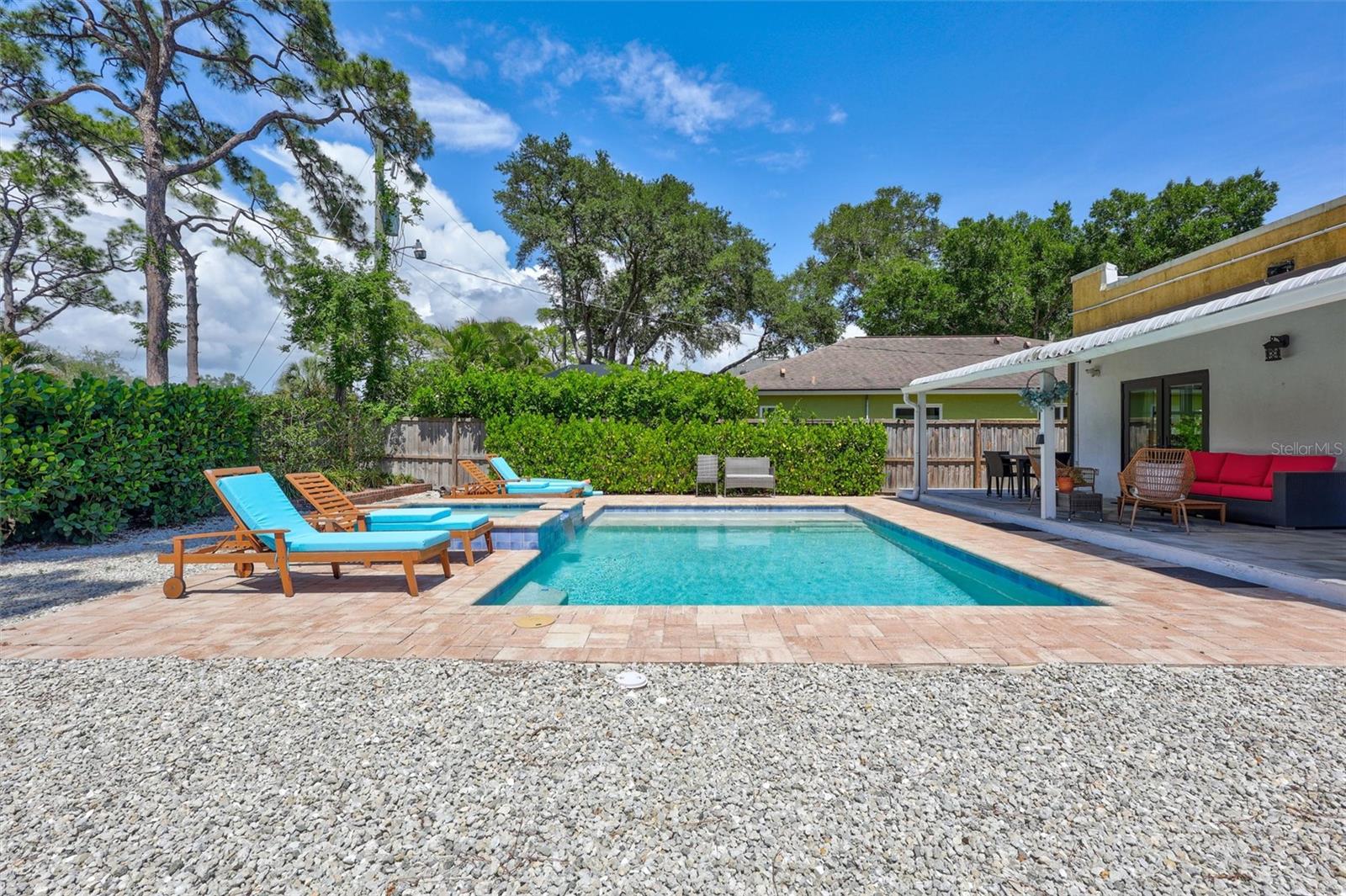 2437 Floyd St, Sarasota, FL 34239 — photo 39 of 50