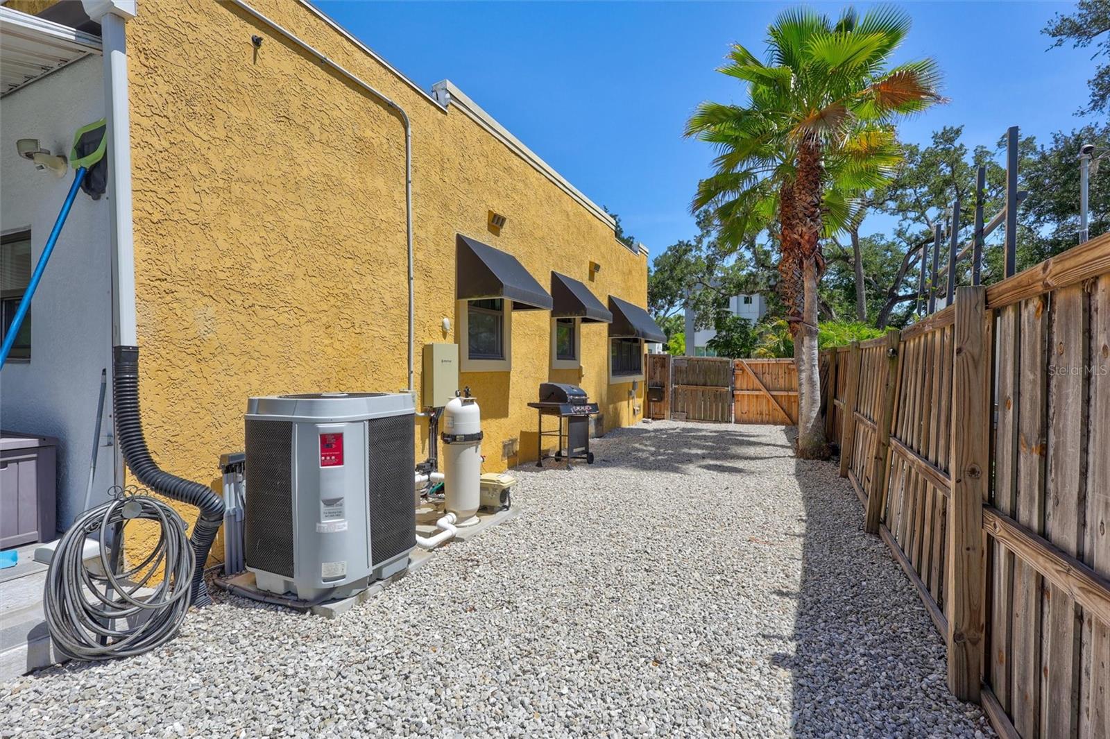 2437 Floyd St, Sarasota, FL 34239 — photo 40 of 50