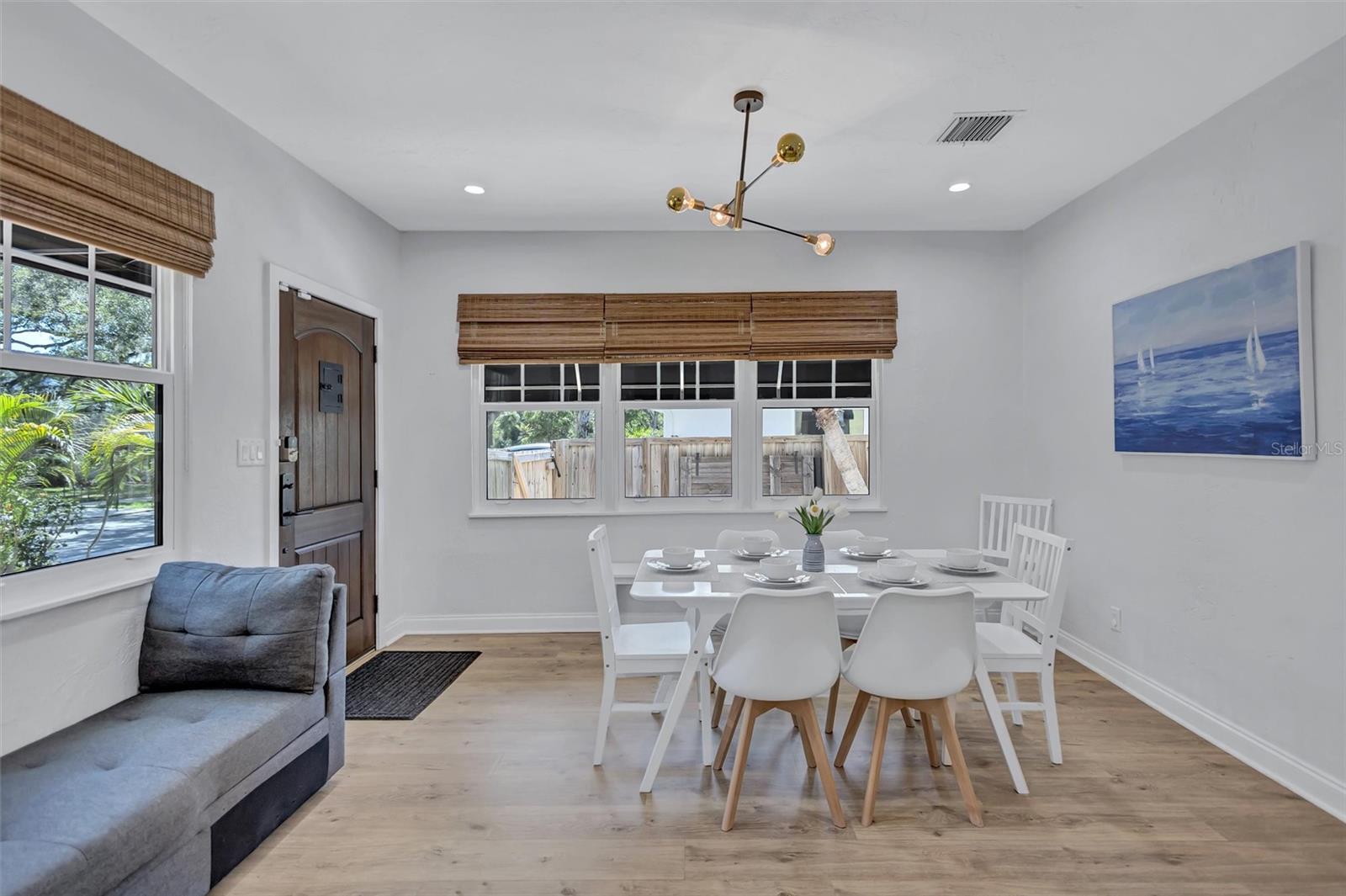 2437 Floyd St, Sarasota, FL 34239 — photo 7 of 50
