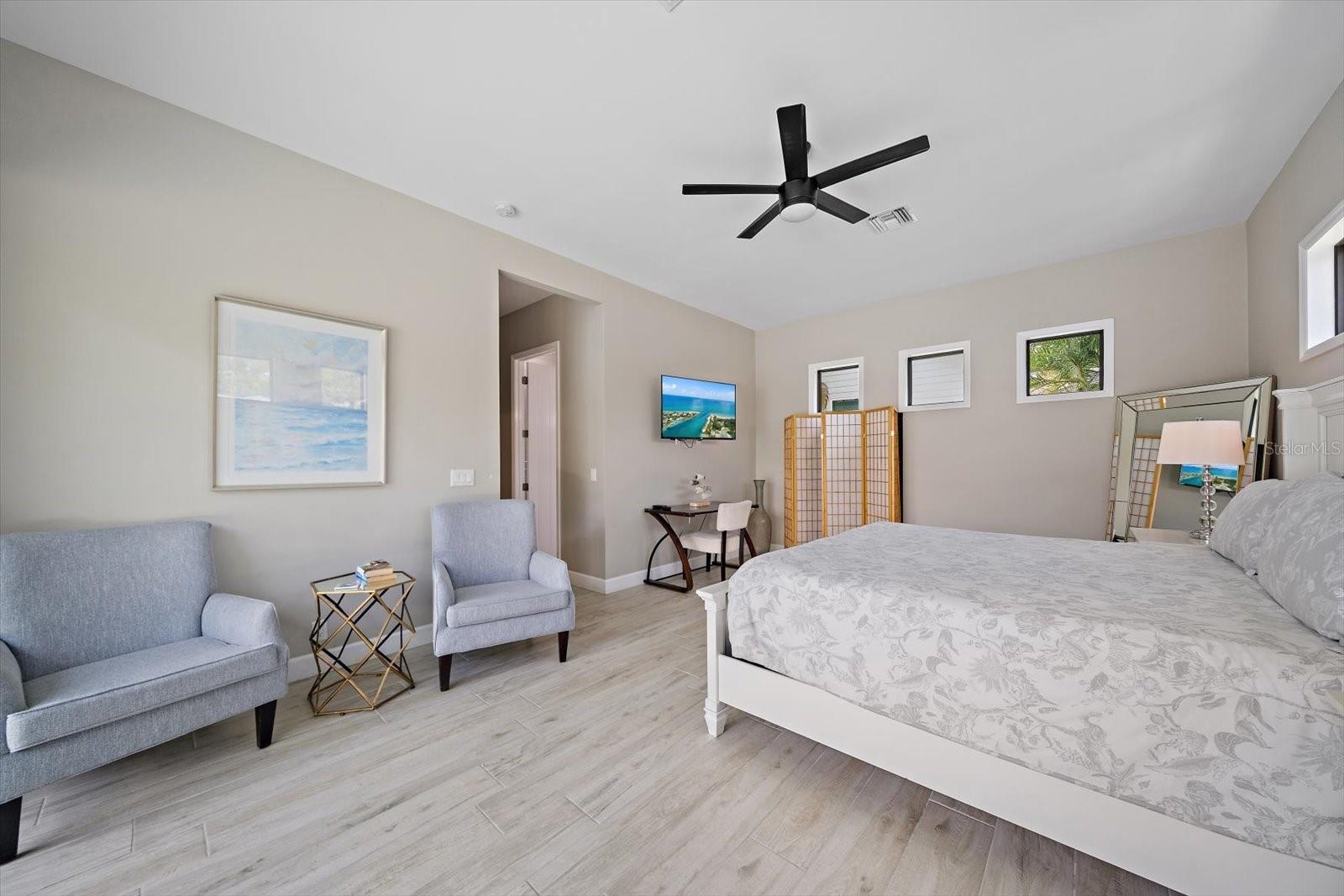 1905 Tulip Dr, Sarasota, FL 34239 — photo 28 of 46