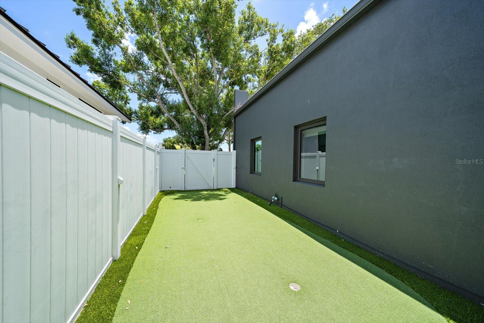 1905 Tulip Dr, Sarasota, FL 34239 — photo 45 of 46