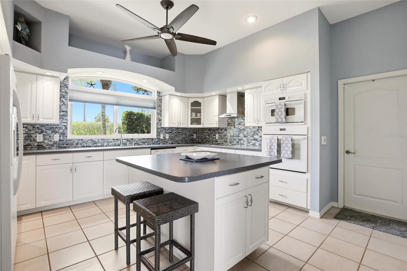 7100 San Casa Dr, Englewood, FL 34224 — photo 13 of 61