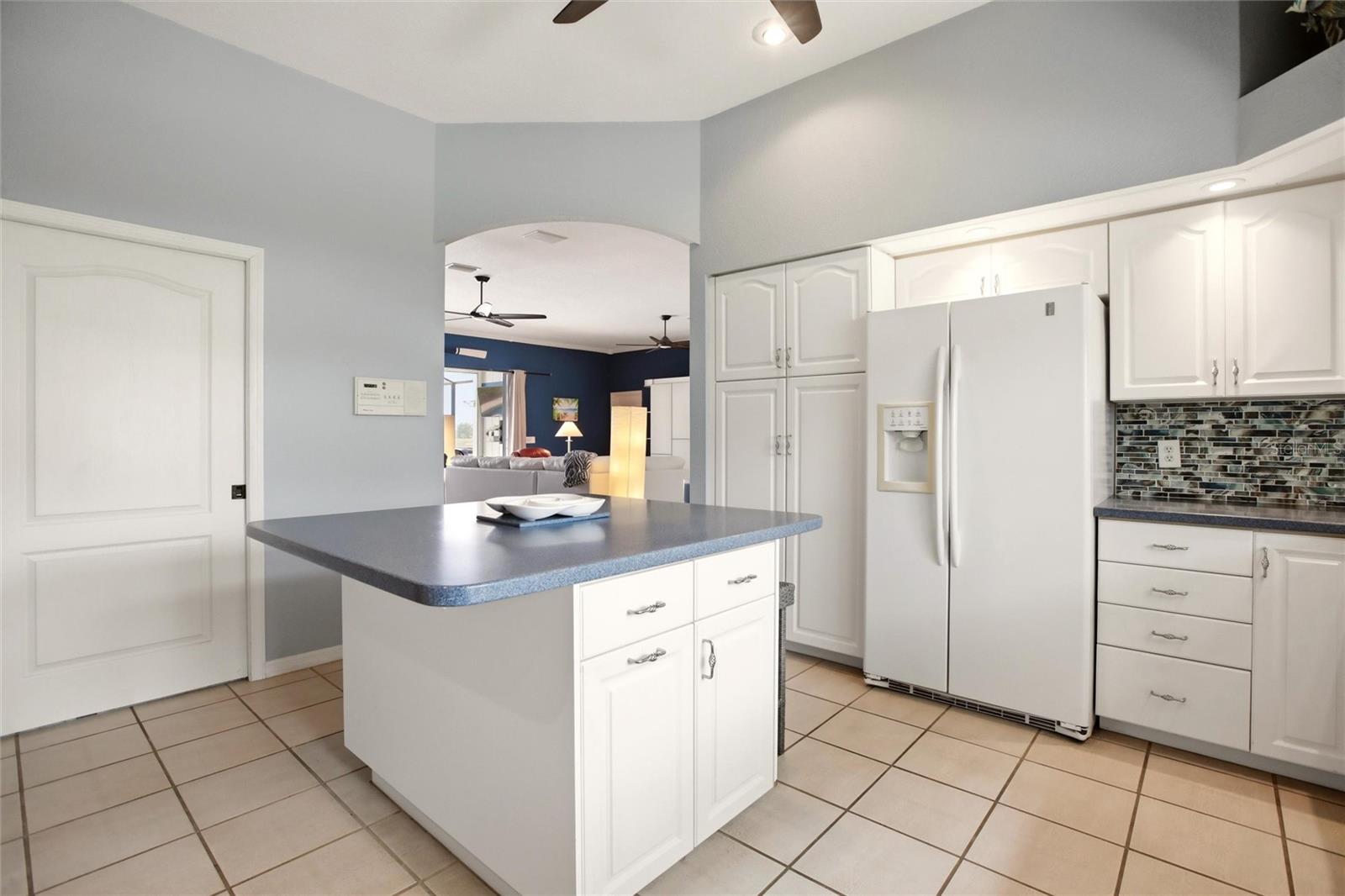 7100 San Casa Dr, Englewood, FL 34224 — photo 14 of 61