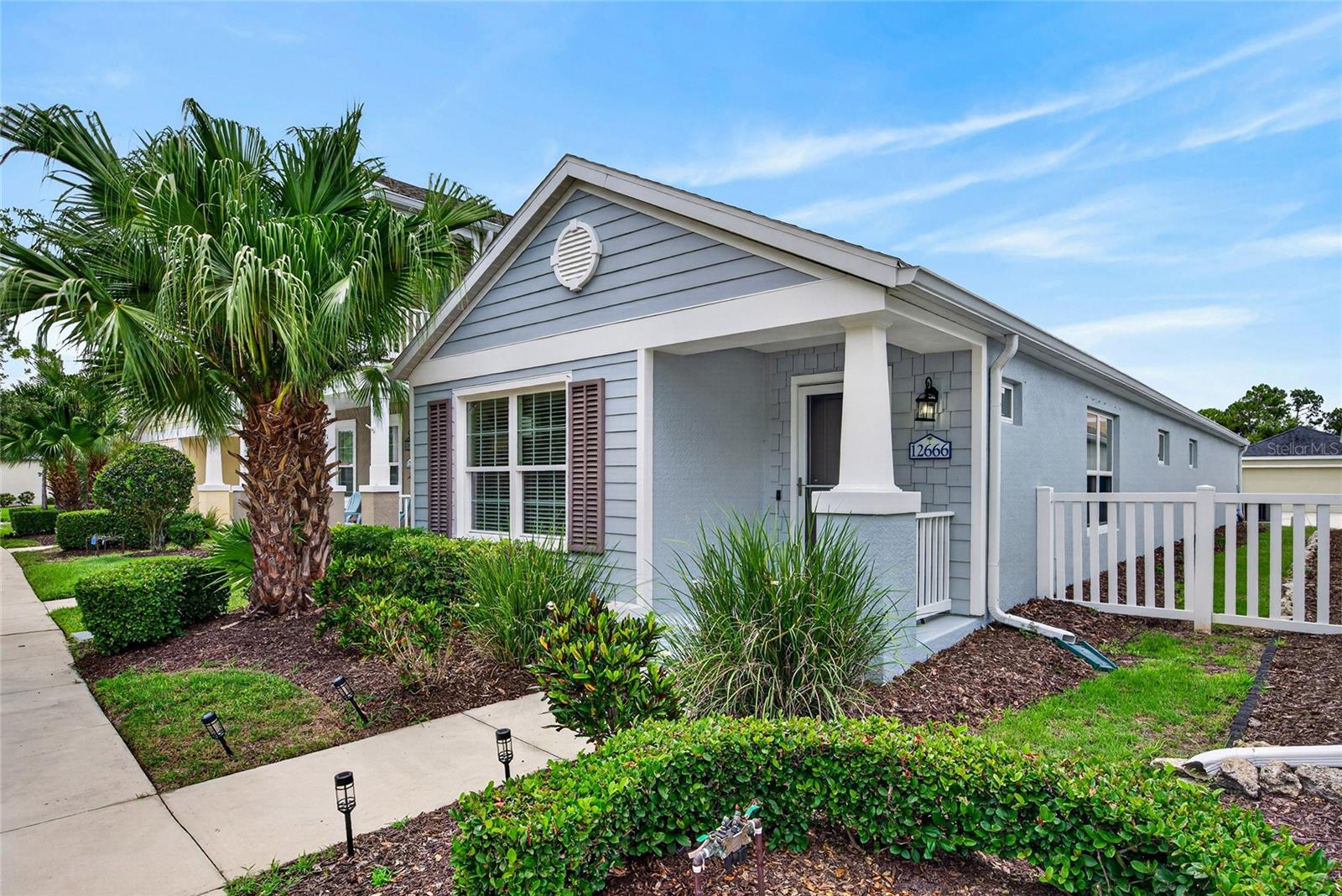 12666 Shimmering Oak Cir, Venice, FL 34293 — photo 2 of 57