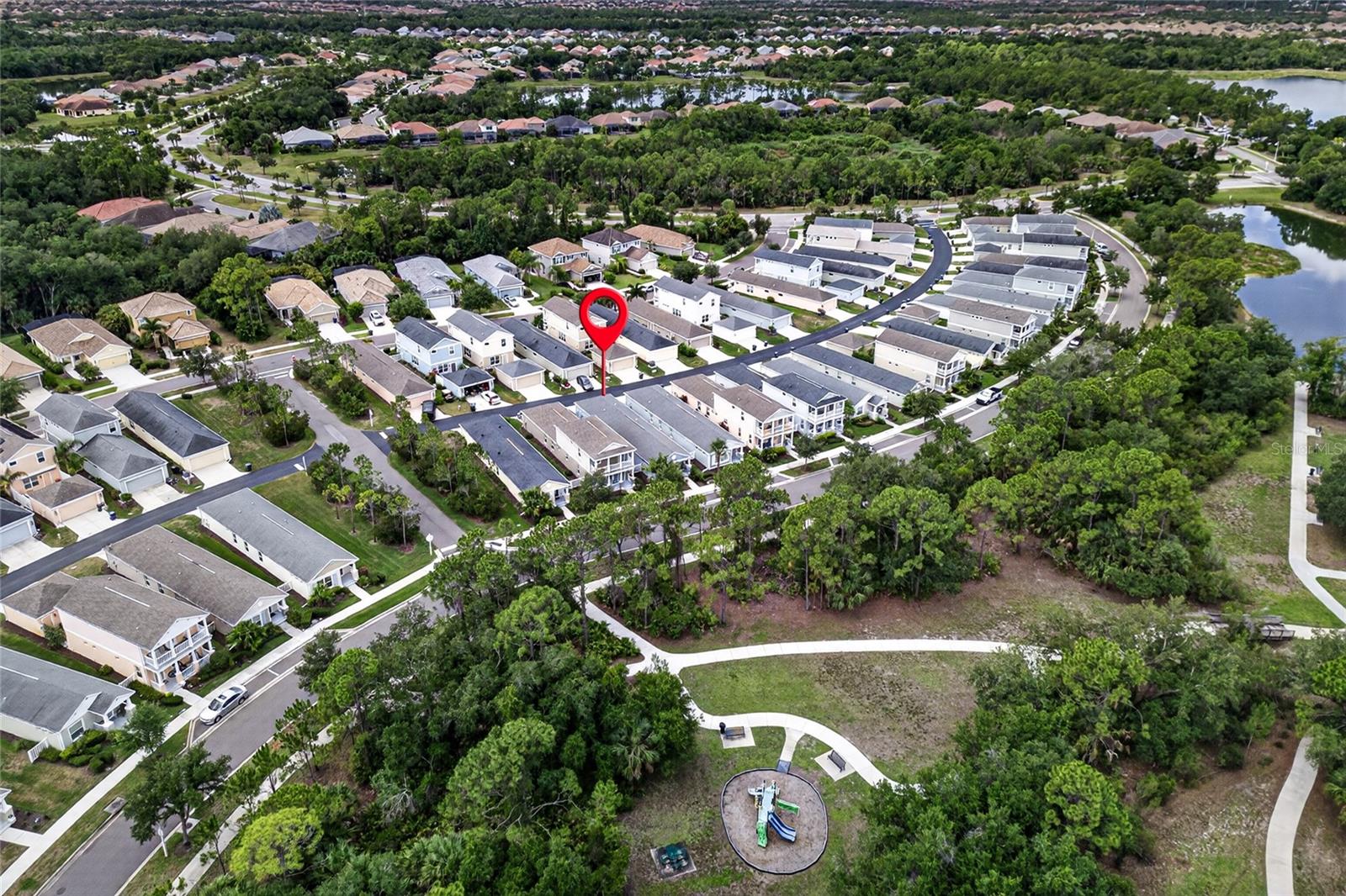 12666 Shimmering Oak Cir, Venice, FL 34293 — photo 13 of 57