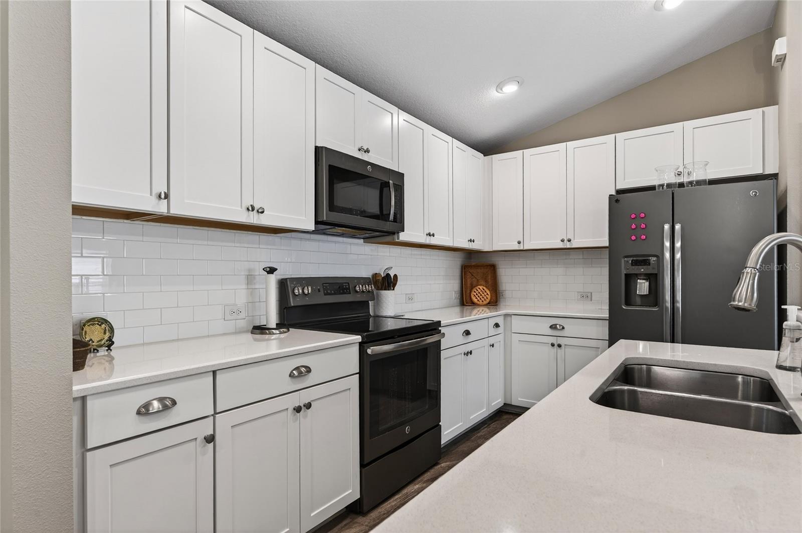 12666 Shimmering Oak Cir, Venice, FL 34293 — photo 25 of 57
