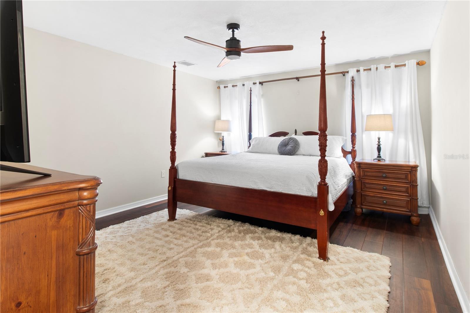 1279 Cornish Ct, Sarasota, FL 34232 — photo 12 of 25